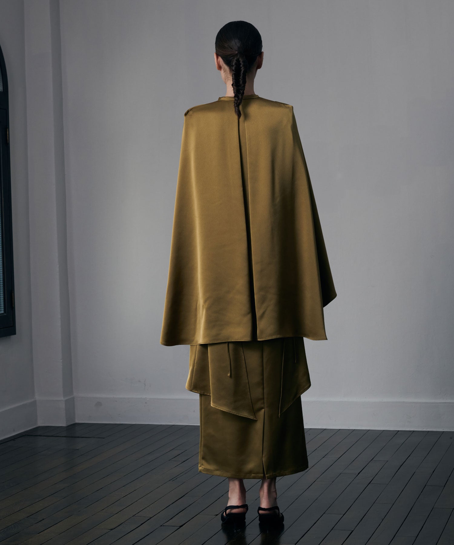 サテンドレープセットアップ