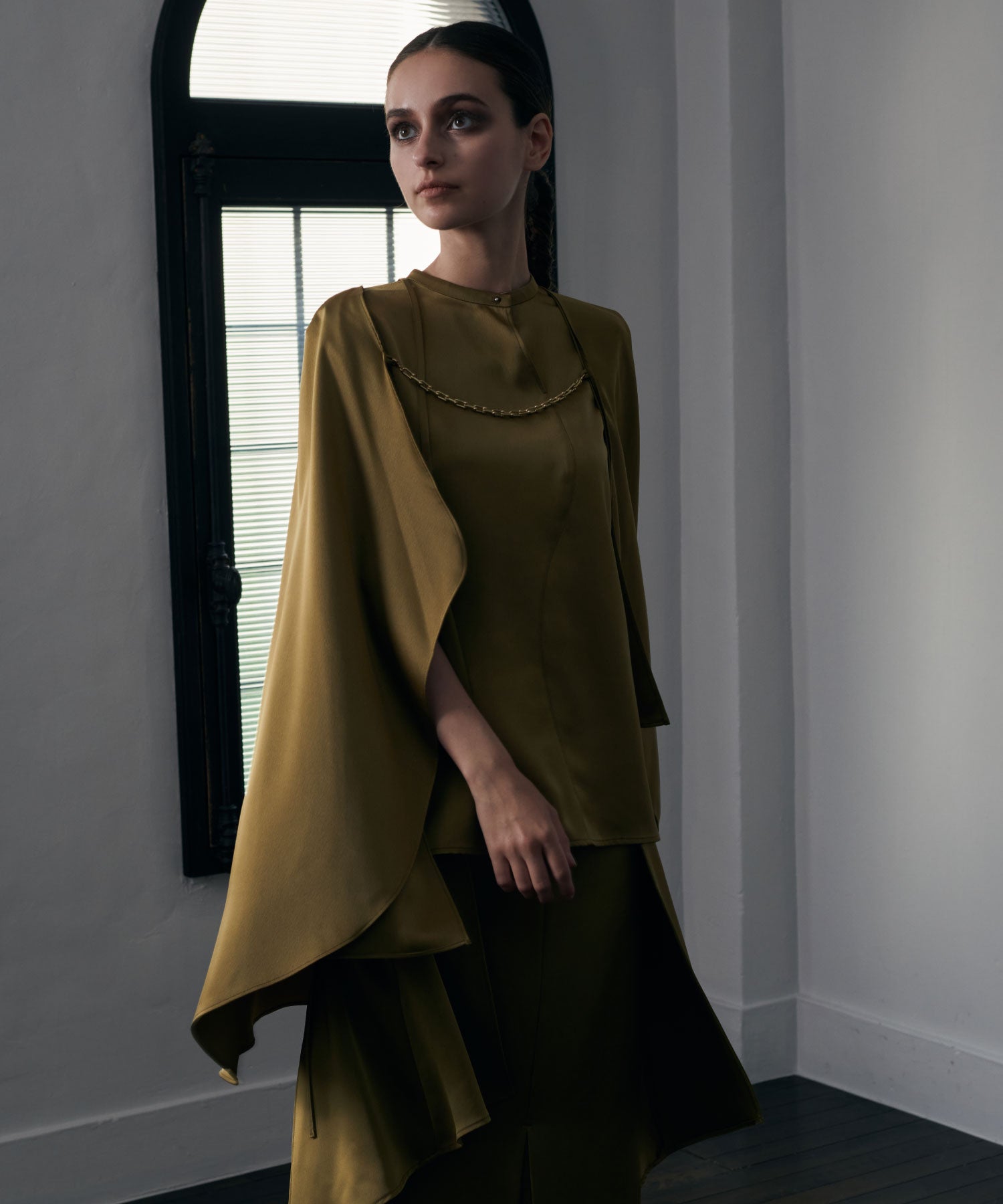 サテンドレープセットアップ