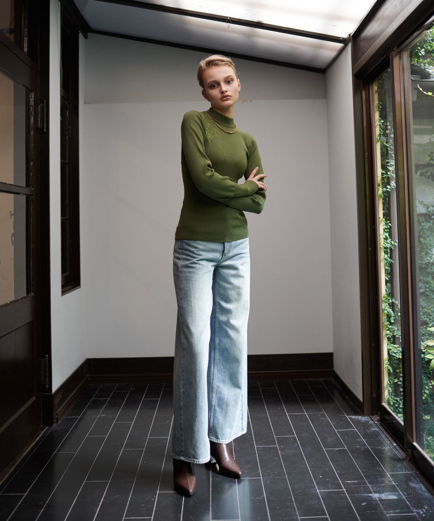 ラインエフェクトストレートワイドデニム