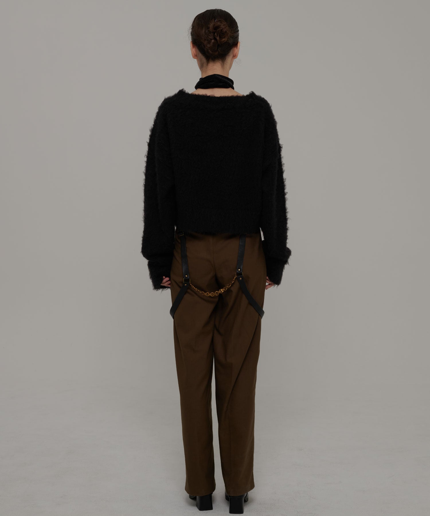 ランダムボタンショートカーディガン