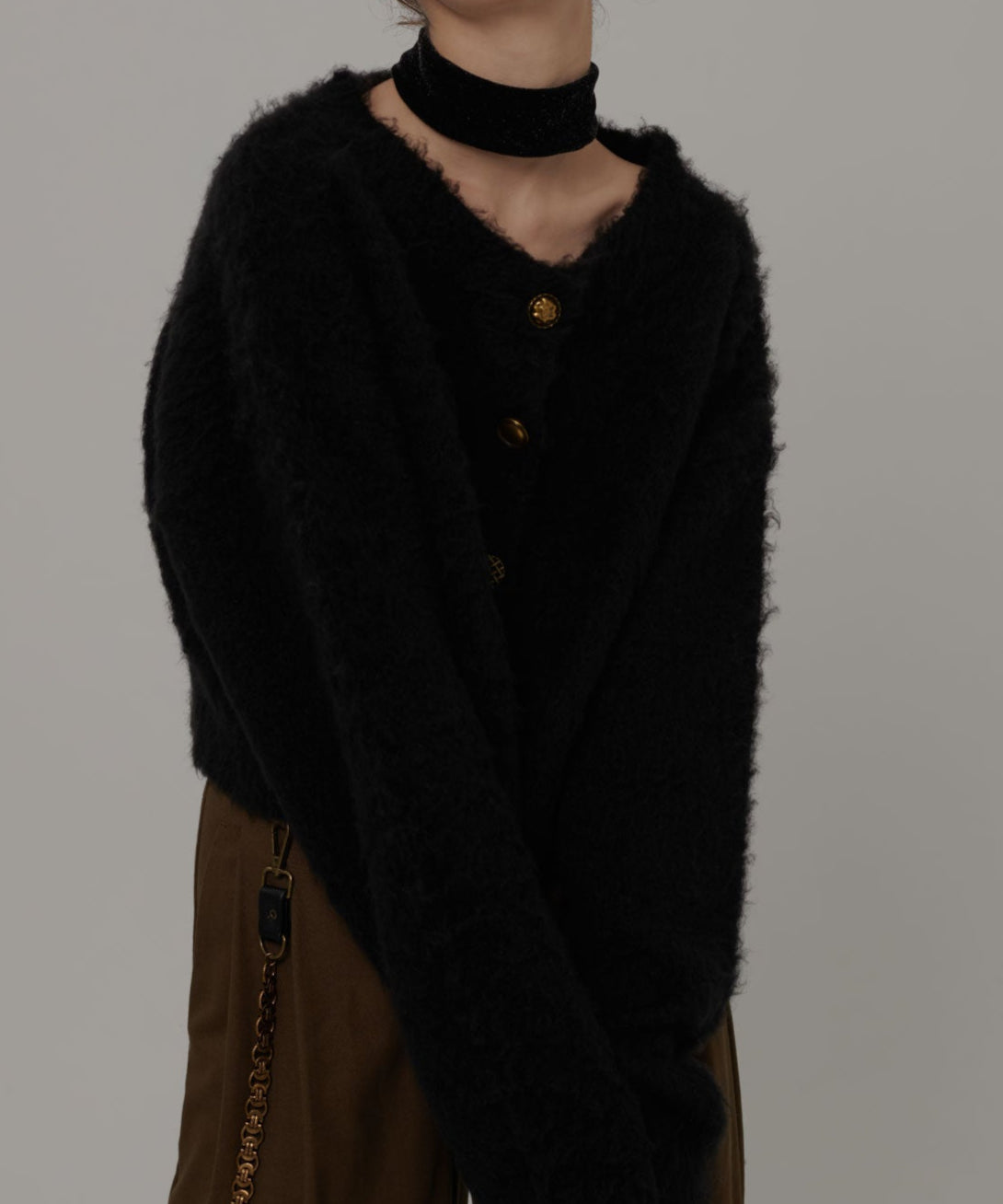 ランダムボタンショートカーディガン