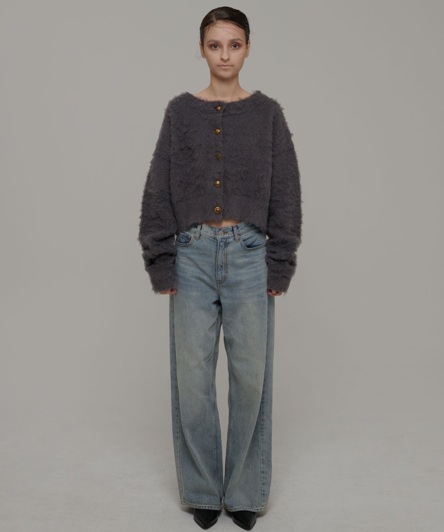 ランダムボタンショートカーディガン