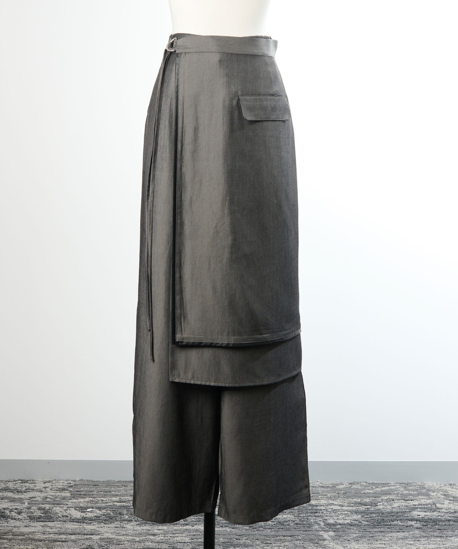 レイヤードワイドパンツ