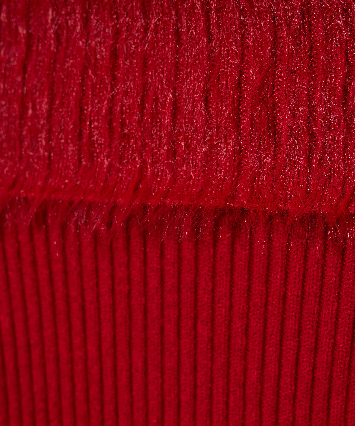 ワイドファーオフショルダートップス / Wide Fur Off-Shoulder Tops