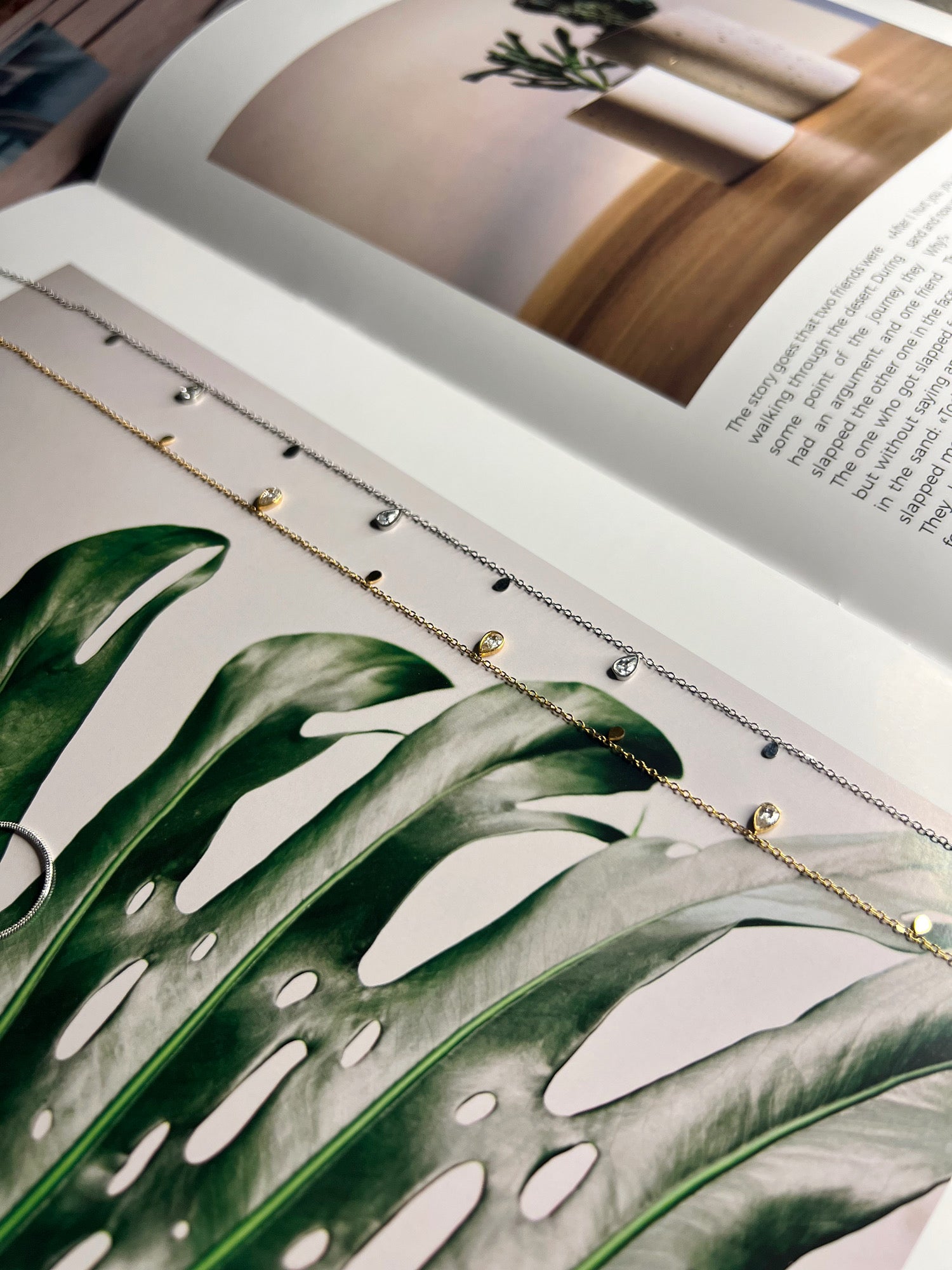 ティアドロップキュービックジルコニアネックレス