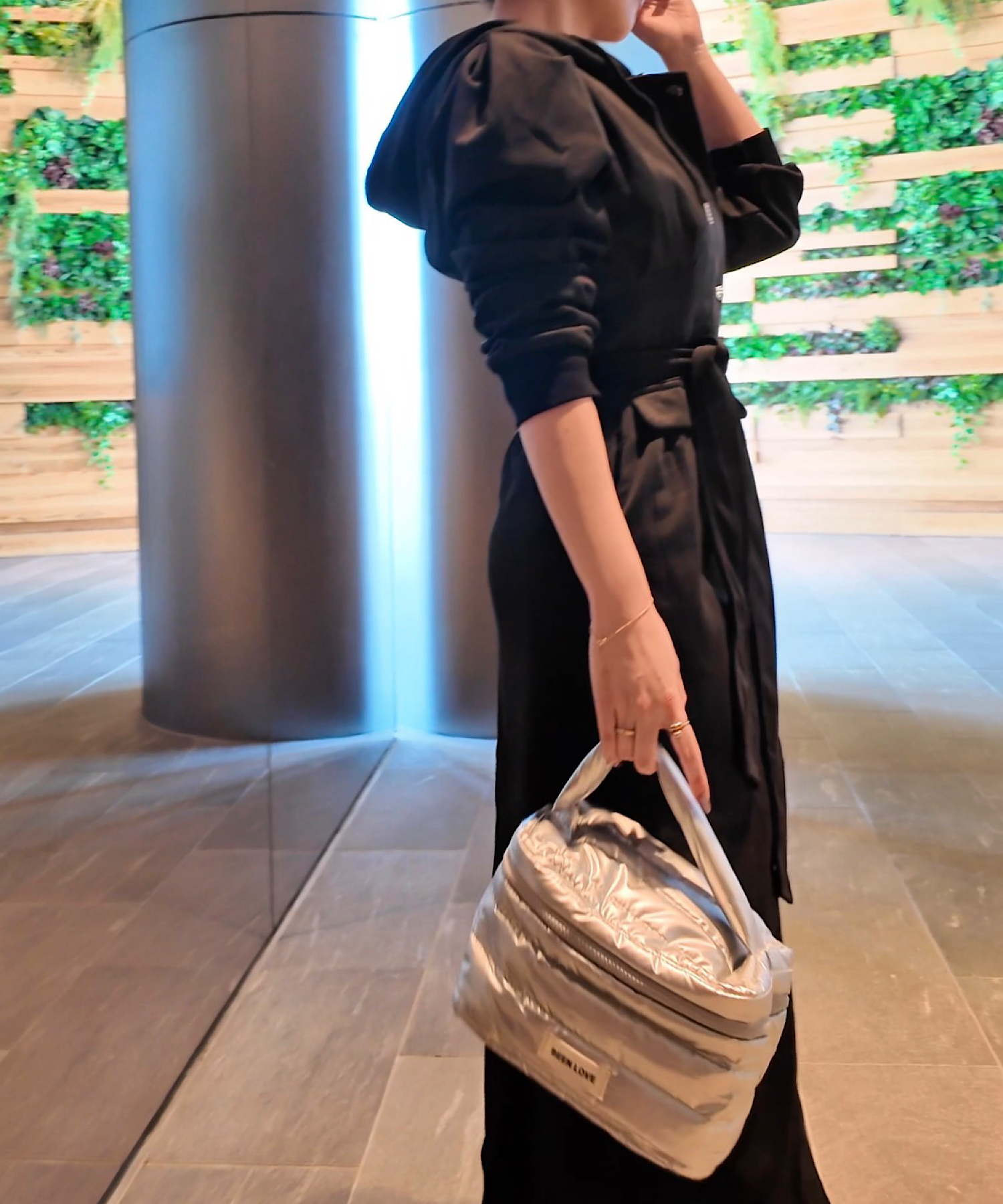 【一部ご予約商品】ピンタック・フーディワンピース