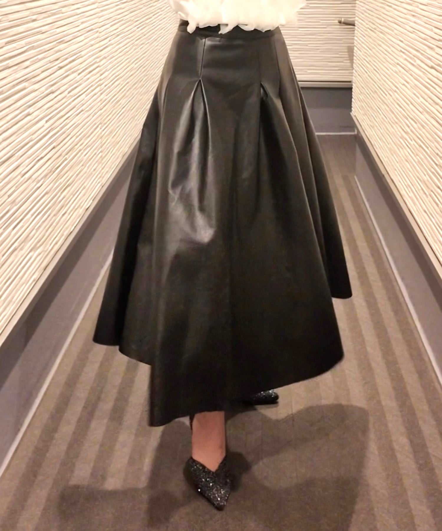 【一部通常販売】ヘップバーン エコレザーロングフレアスカート