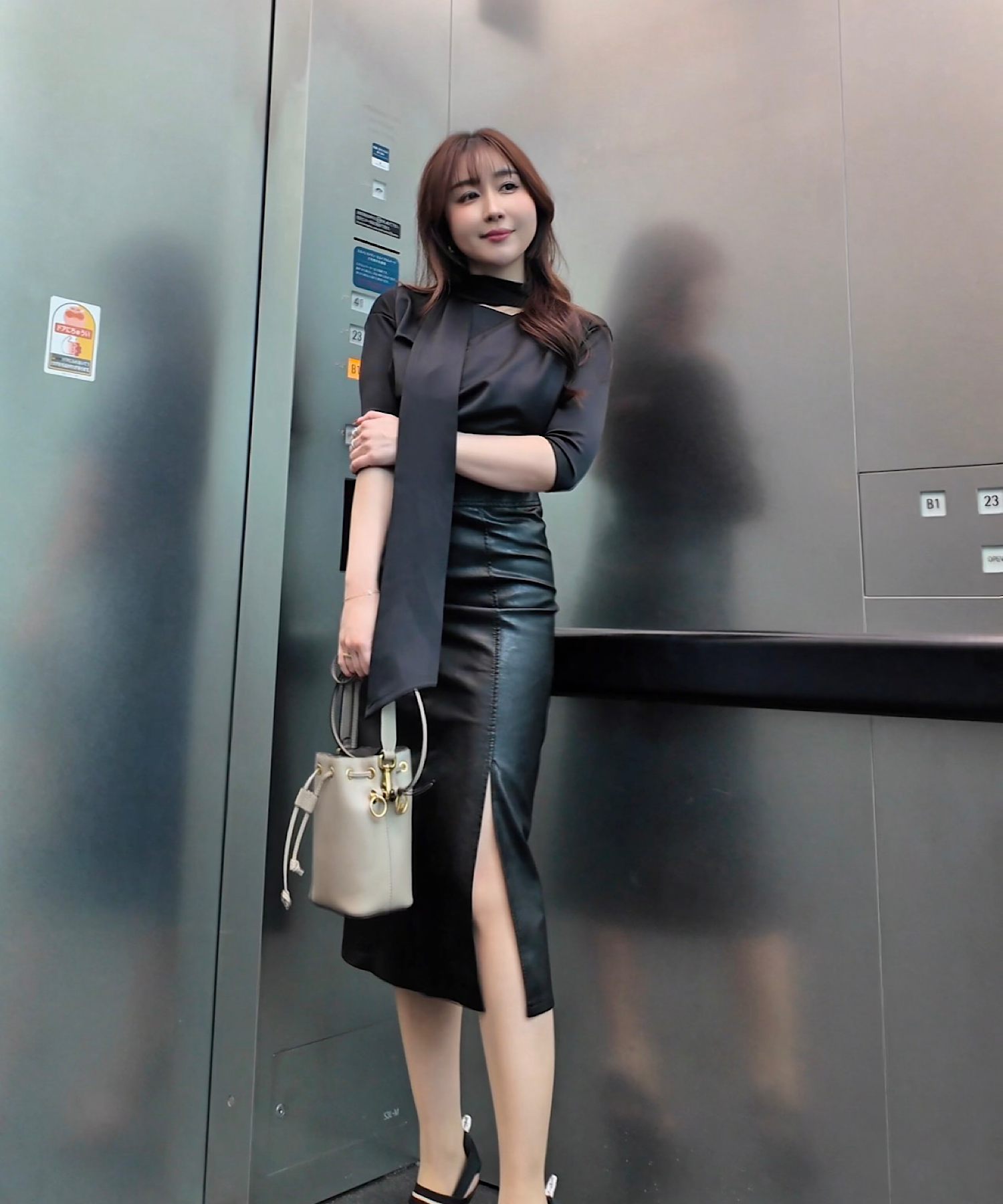 エコレザー サイドスリット Iラインスカート<3サイズ展開>