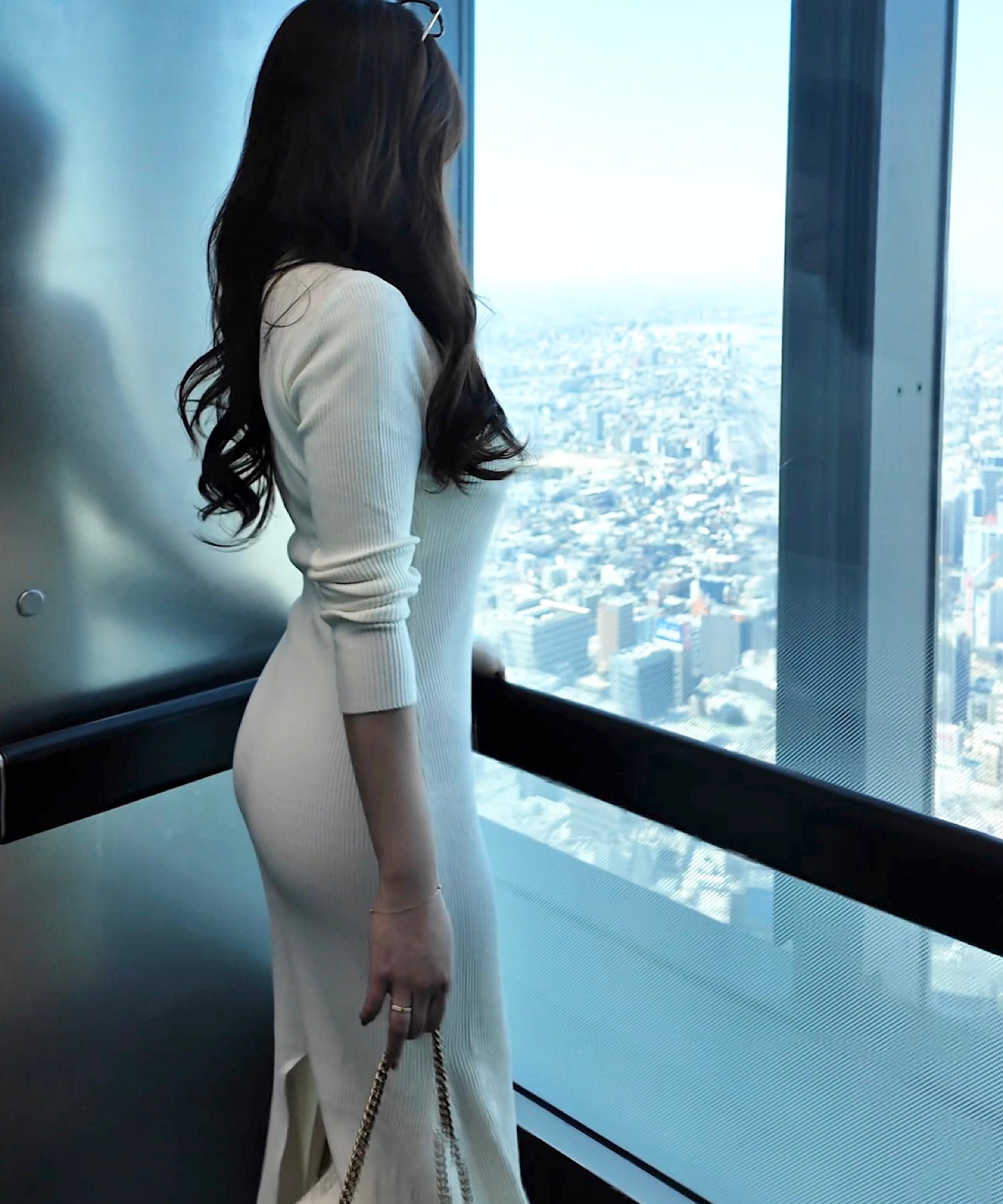 ショルダースリットニットワンピース