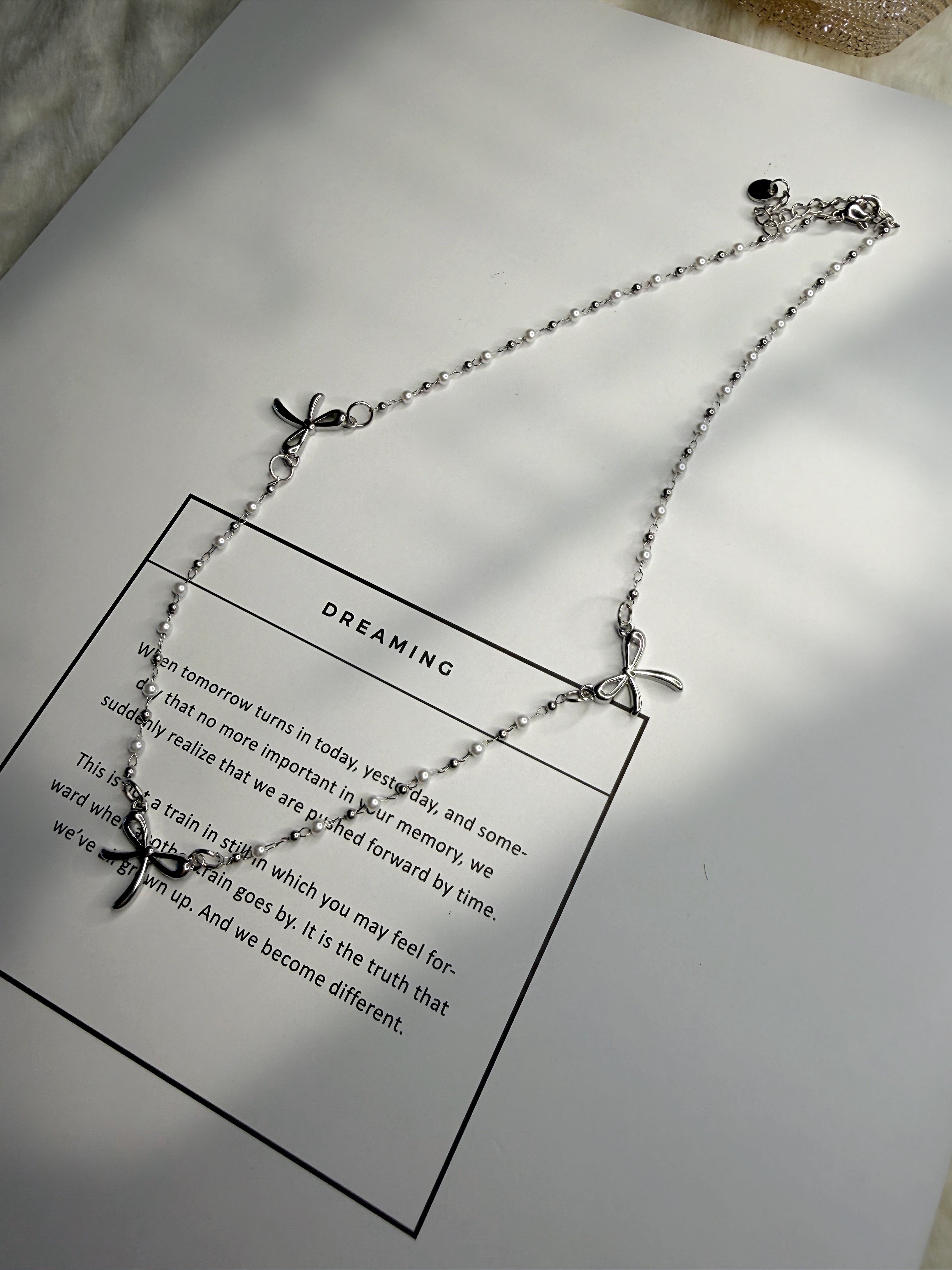 トリプルリボン 316Lサージカルネックレス– THEO accessory collection –