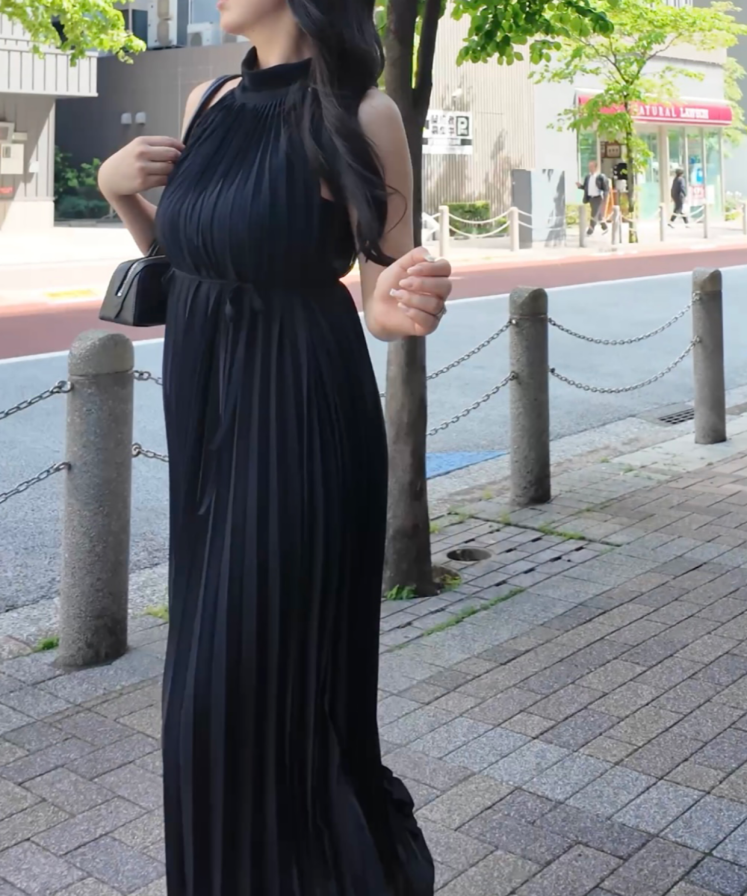 ホルタープリーツワンピース