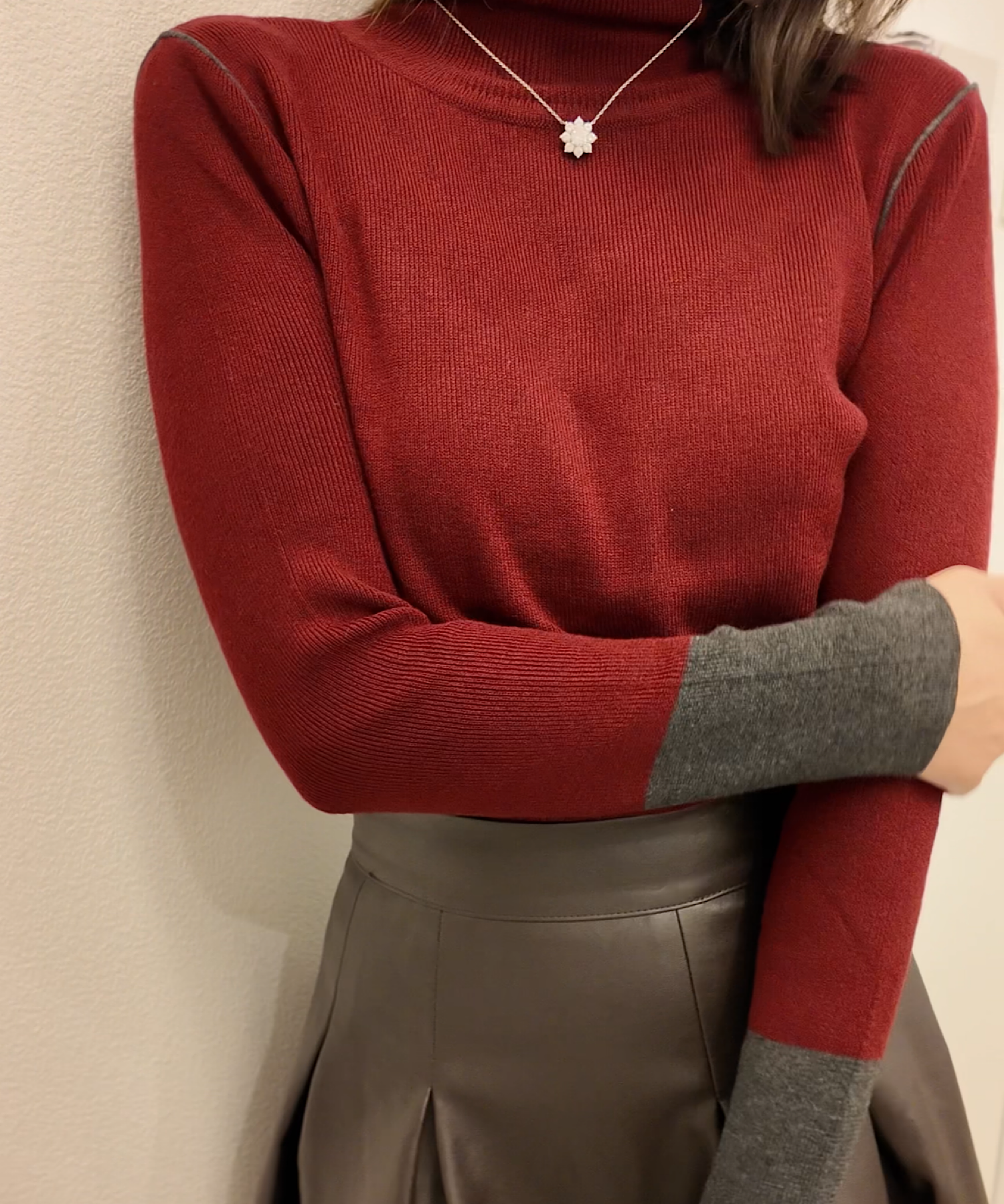 ウールポイント配色タートルネックニット【公式限定】