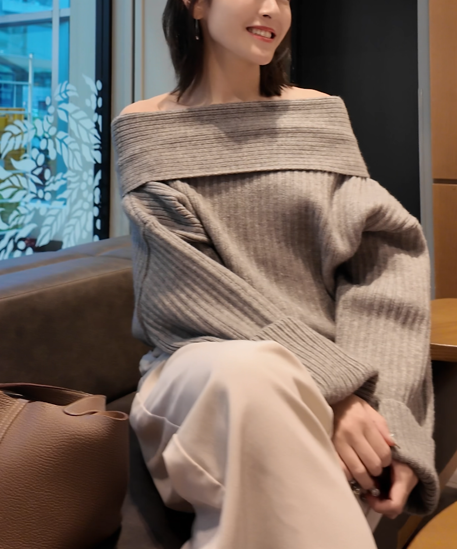 オフショルオーバートップス&パンツセット