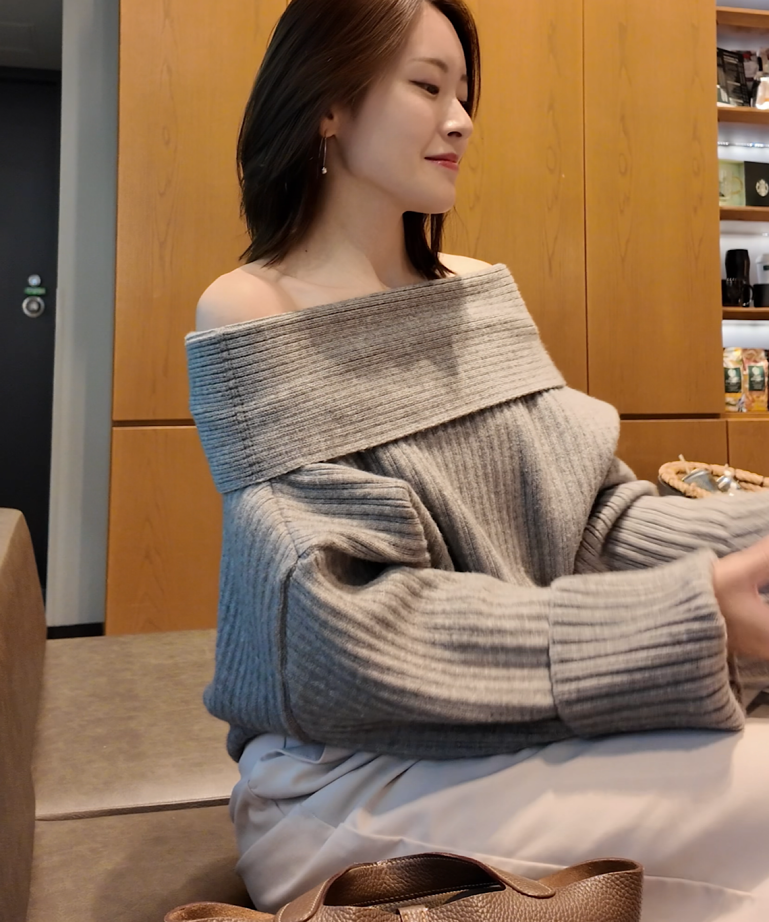 オフショルオーバートップス&パンツセット