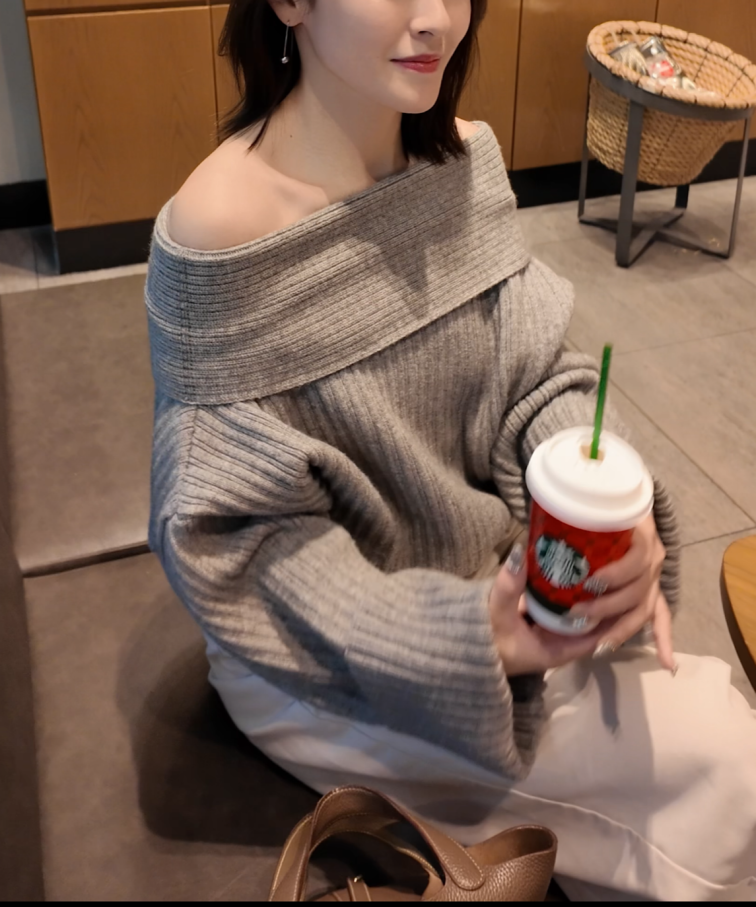 オフショルオーバートップス&パンツセット