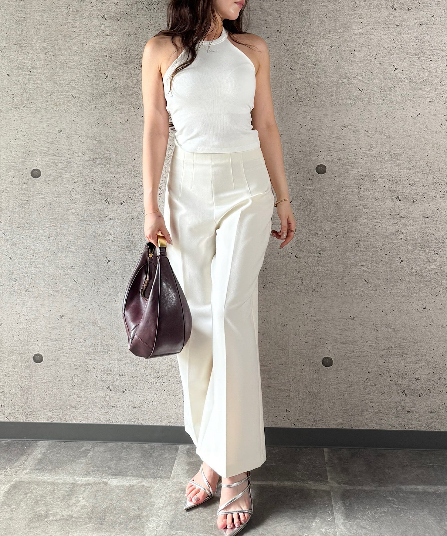 ホルターネッククロップドタンク