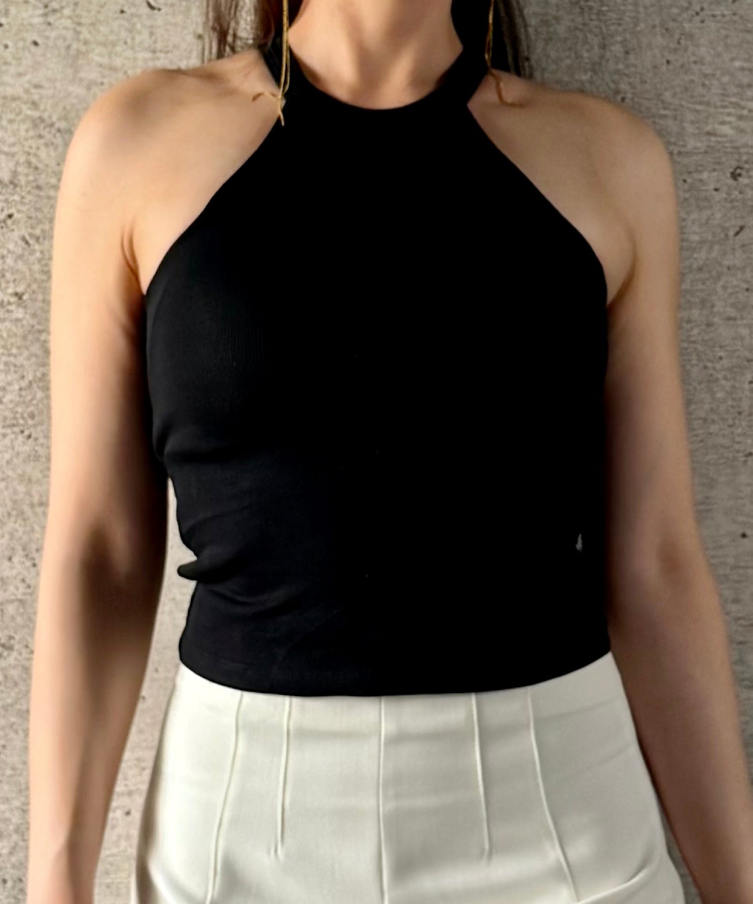 ホルターネッククロップドタンク