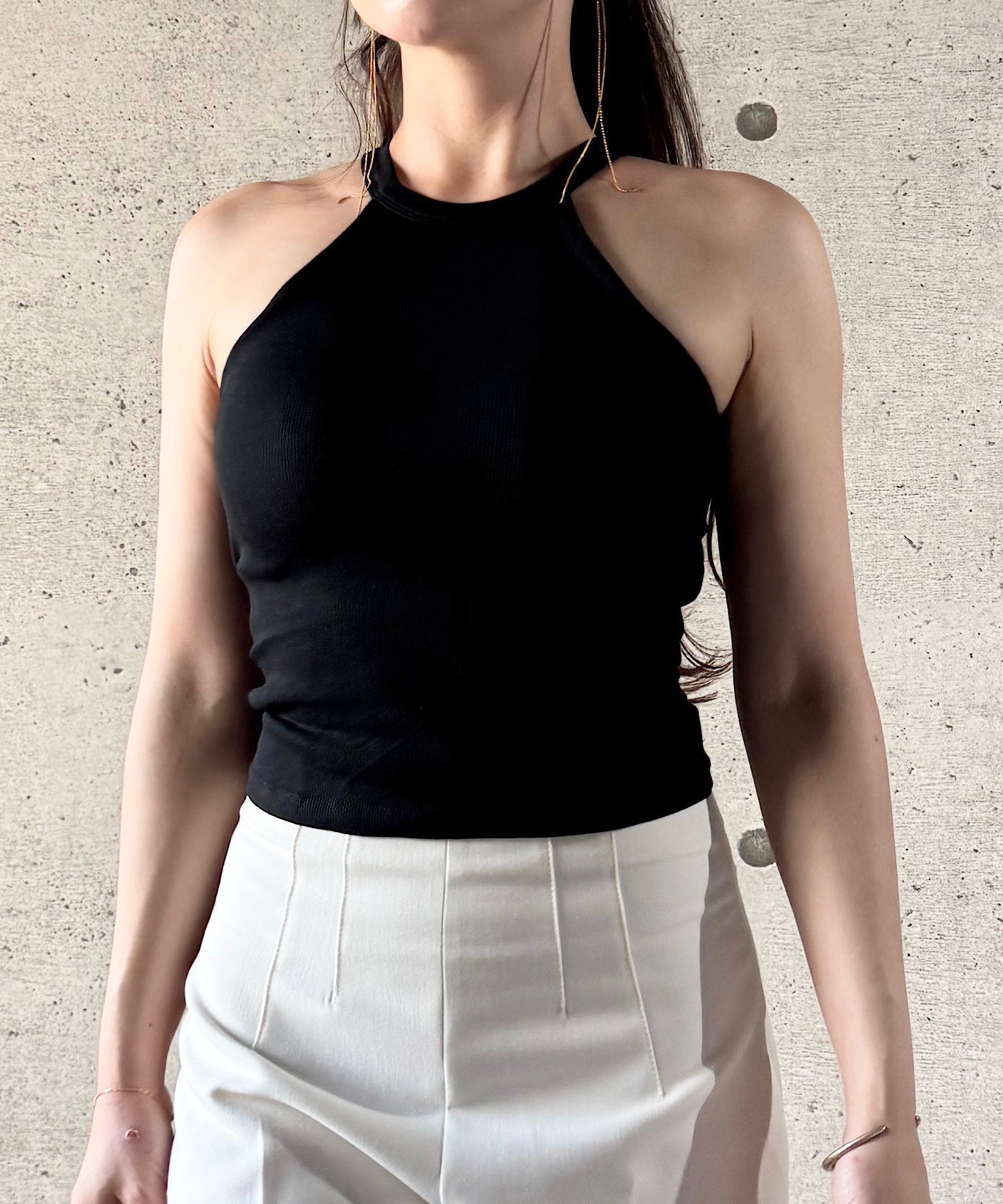 ホルターネッククロップドタンク