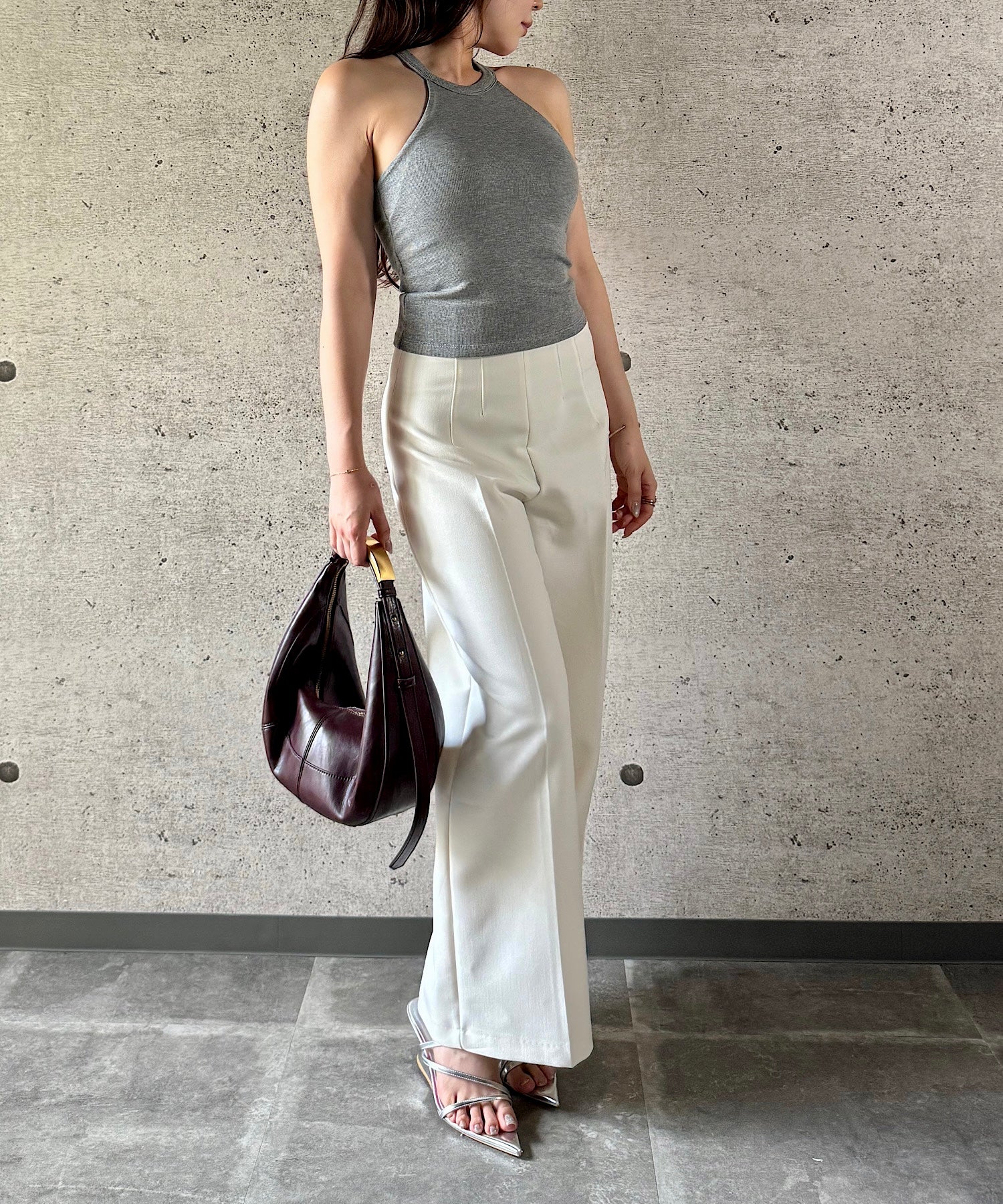 ホルターネッククロップドタンク