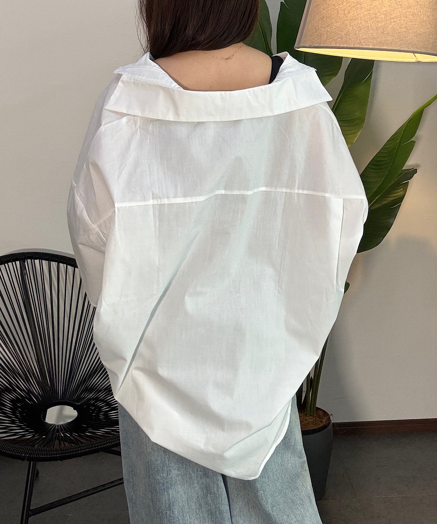 オーバーフィットシャツ