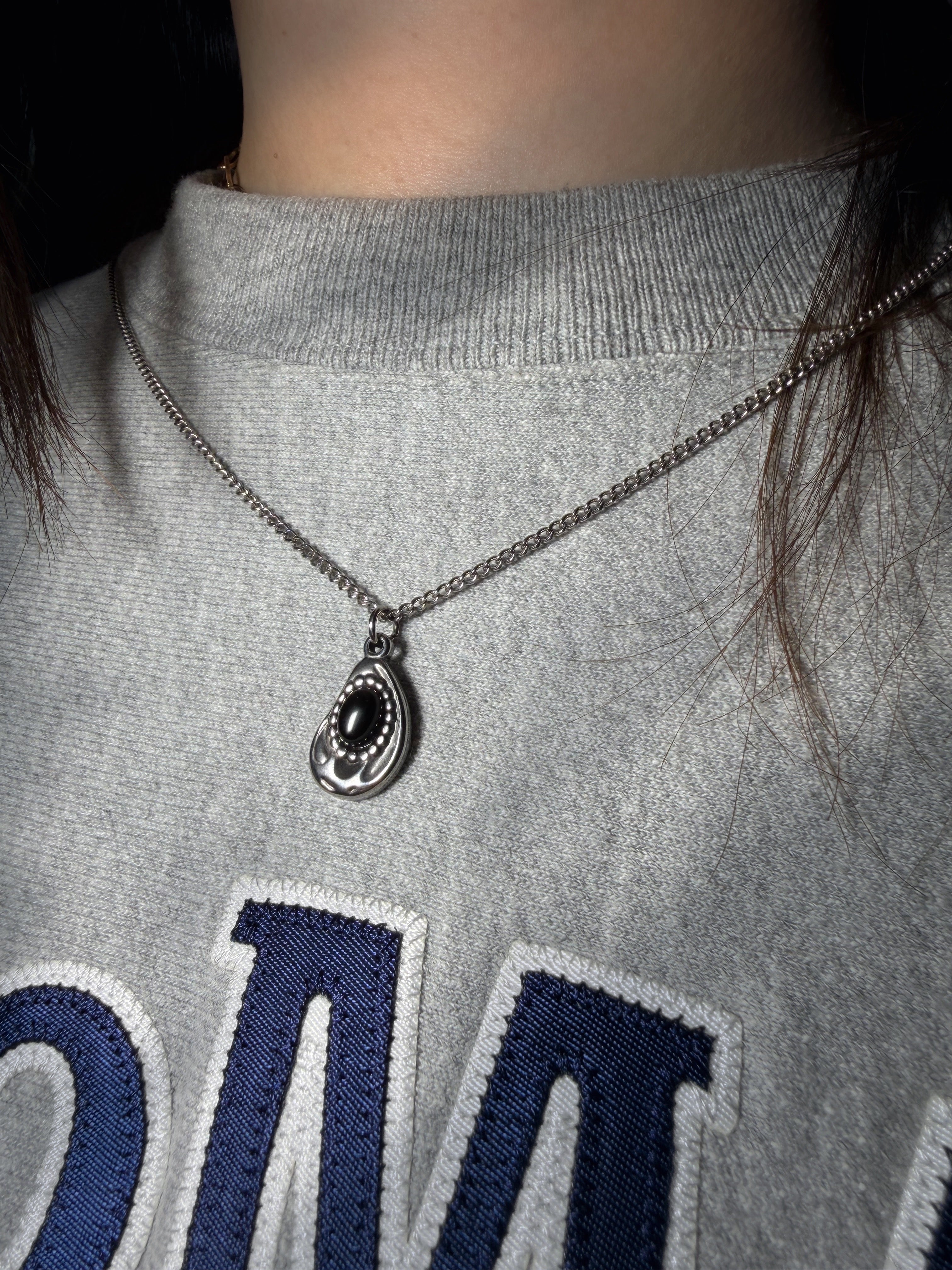 ブラックドロップ 316Lサージカルネックレス– THEO accessory collection –