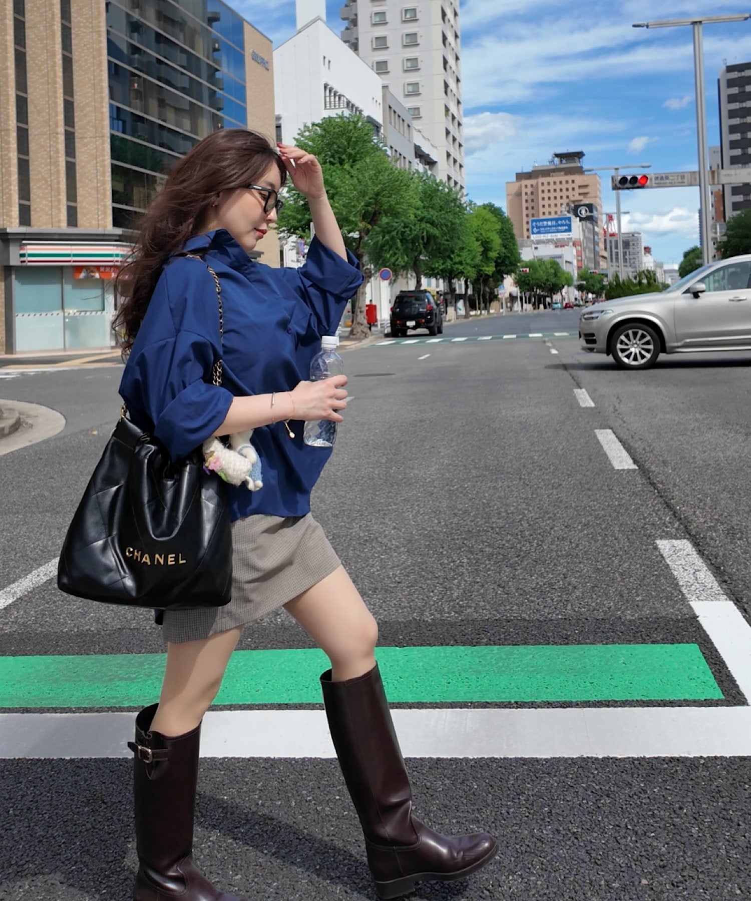 オーバーフィットシャツ