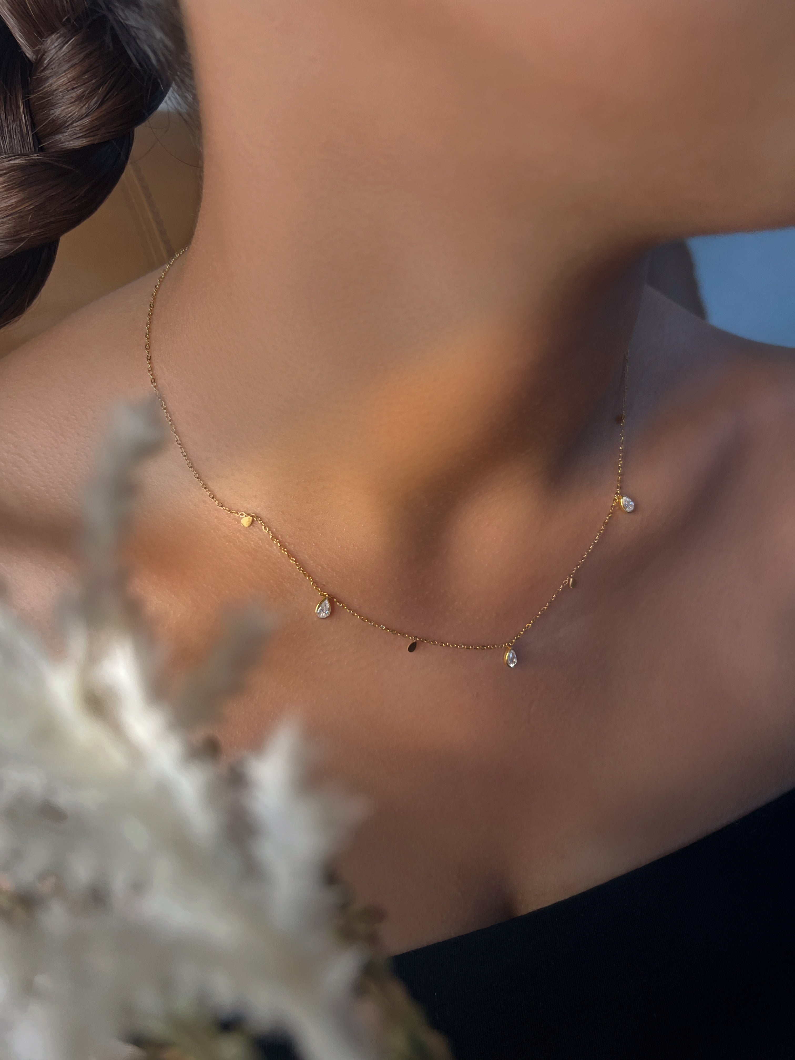 ティアドロップキュービックジルコニアネックレス