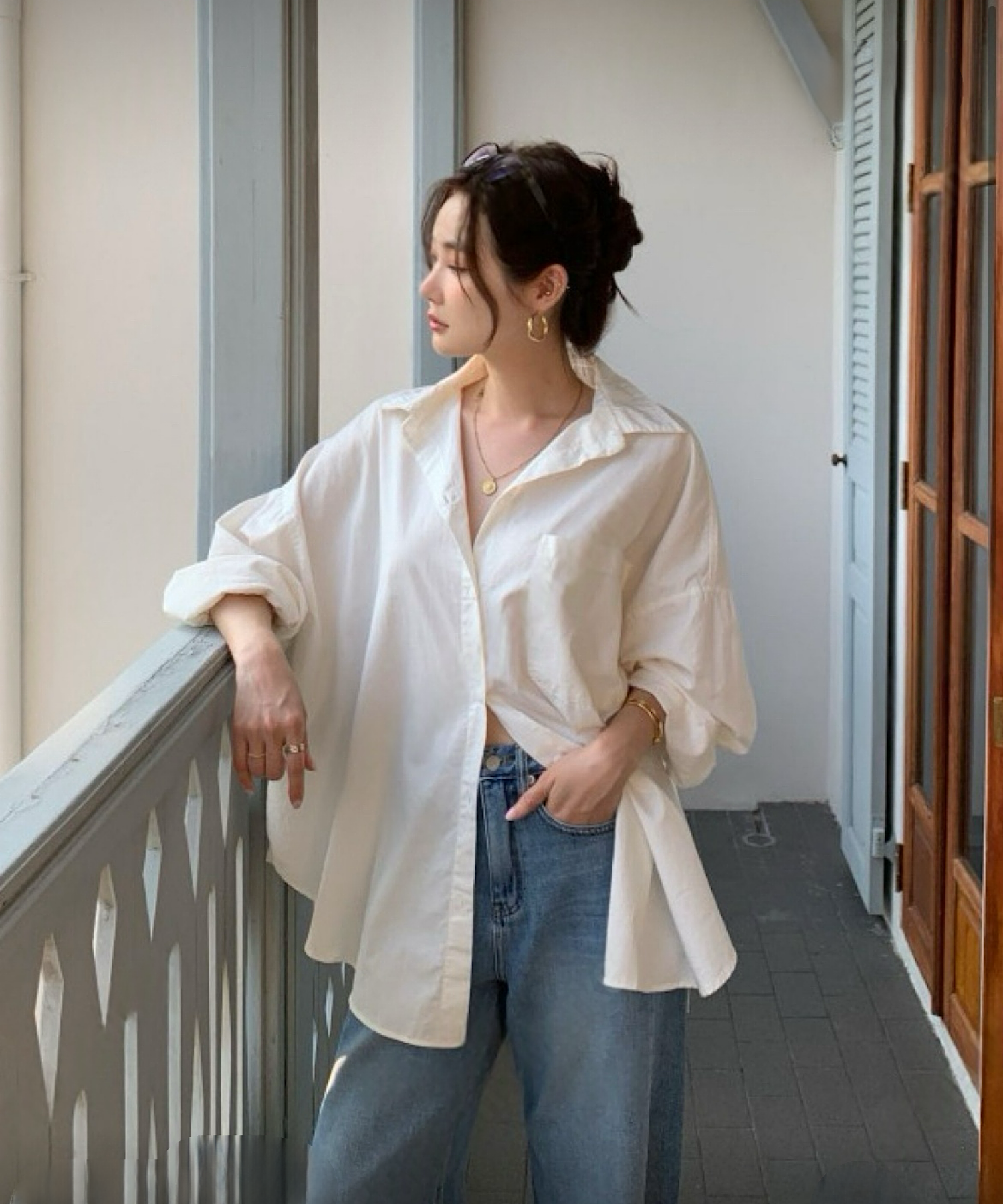 オーバーフィットシャツ