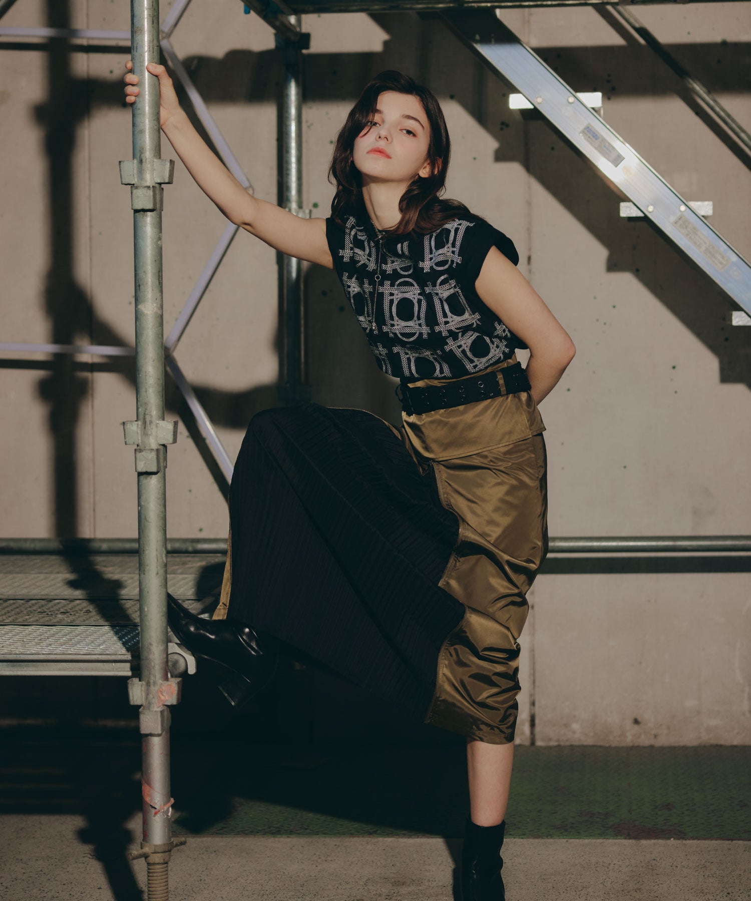 Pleat Shift Skirt/プリーツシフトスカート