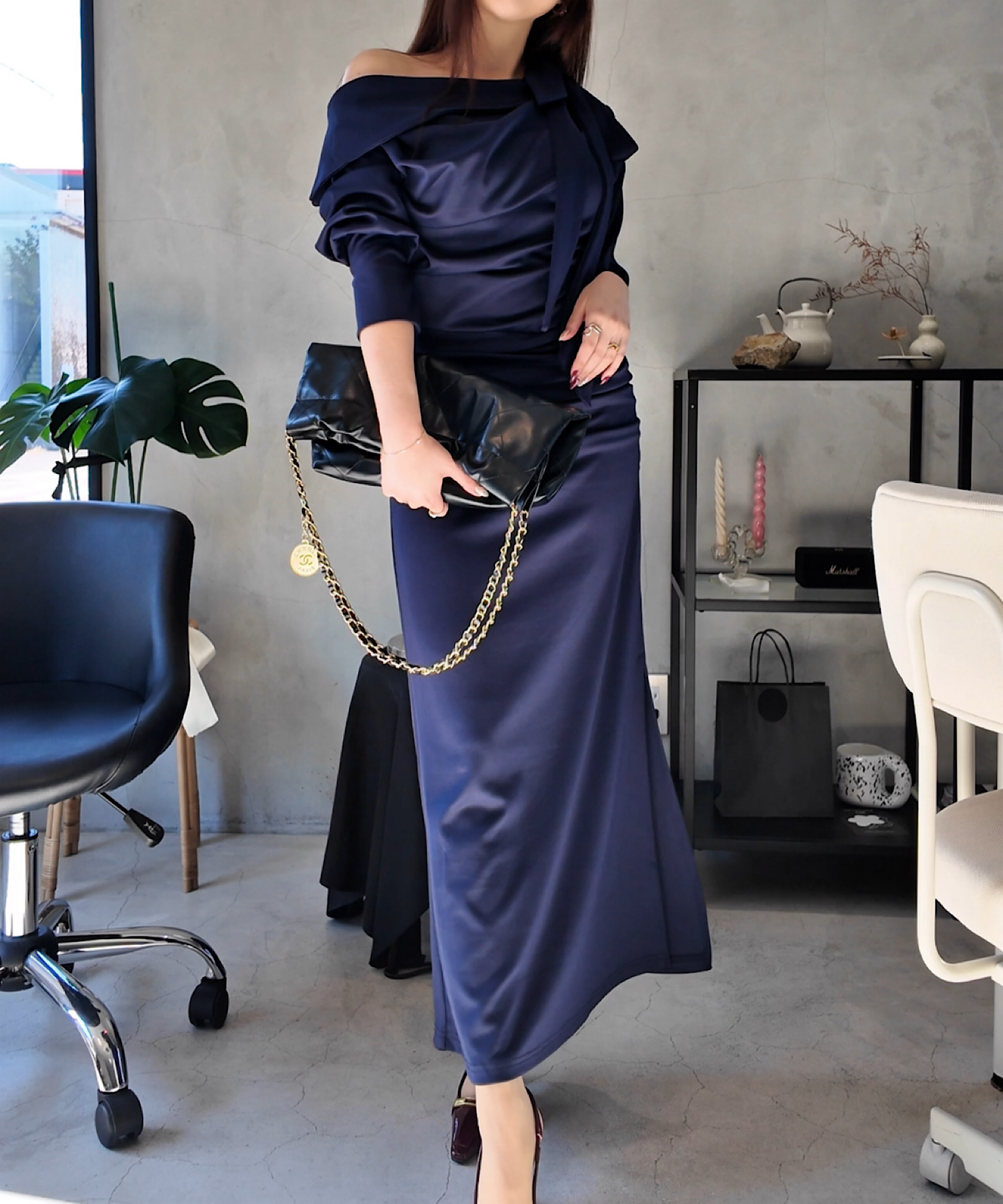 スカーフドレープワンピース/ Scarf Drape Dress – Graceful Off-Shoulder Silhouette