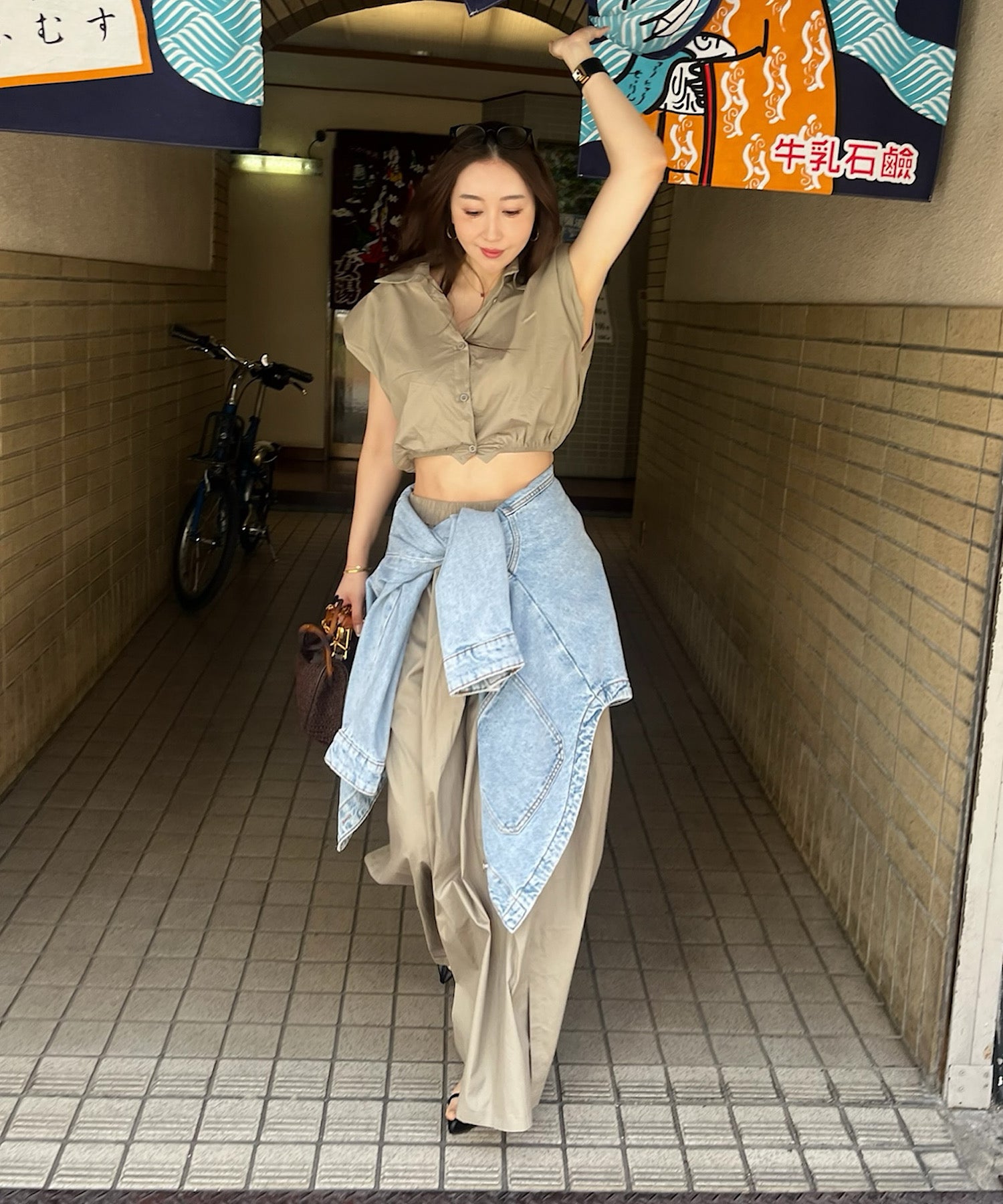 コンパクトシャツ&スカートセット(美バランスで魅せるセットアップ)
