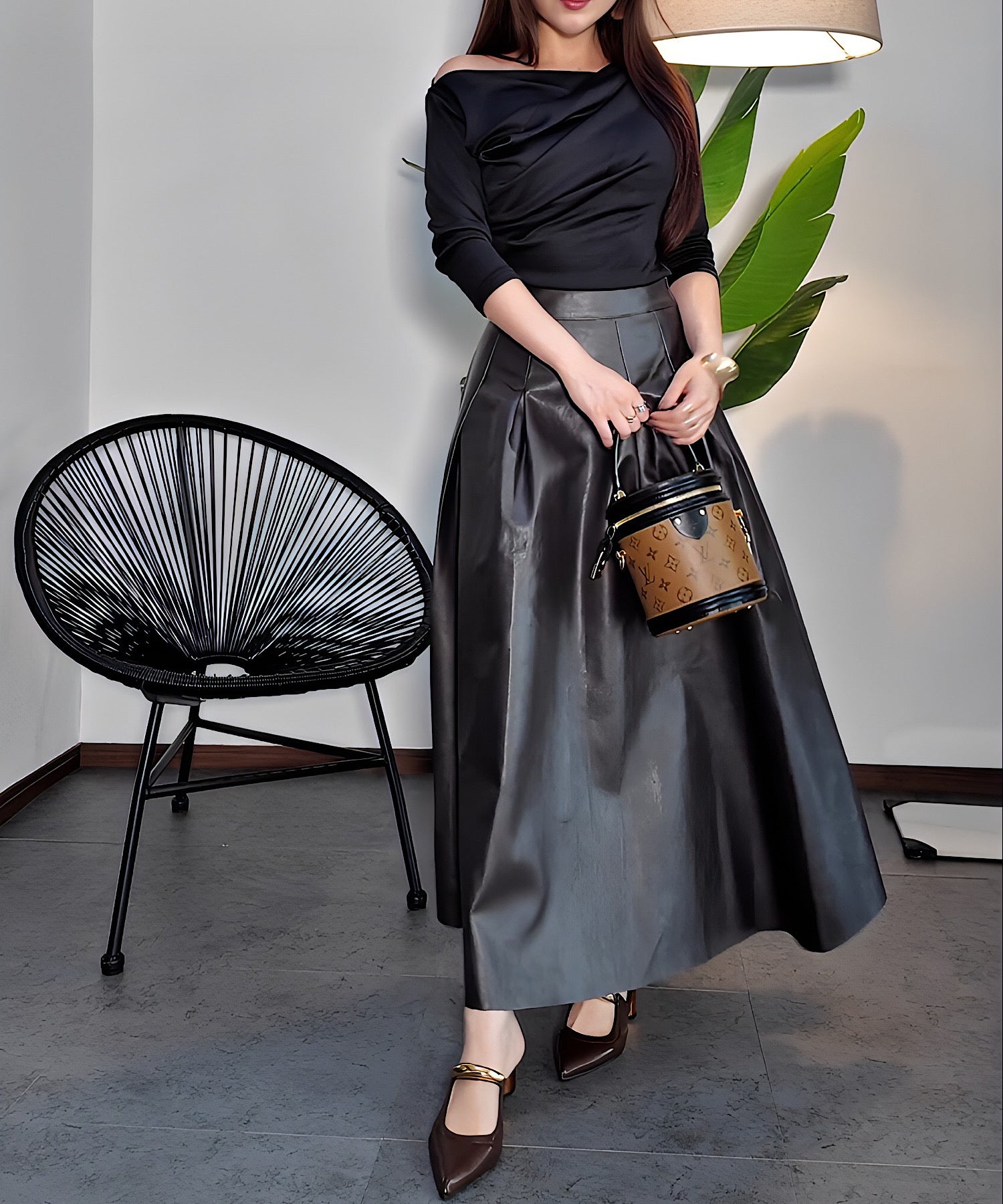 【一部通常販売】ヘップバーン エコレザーロングフレアスカート