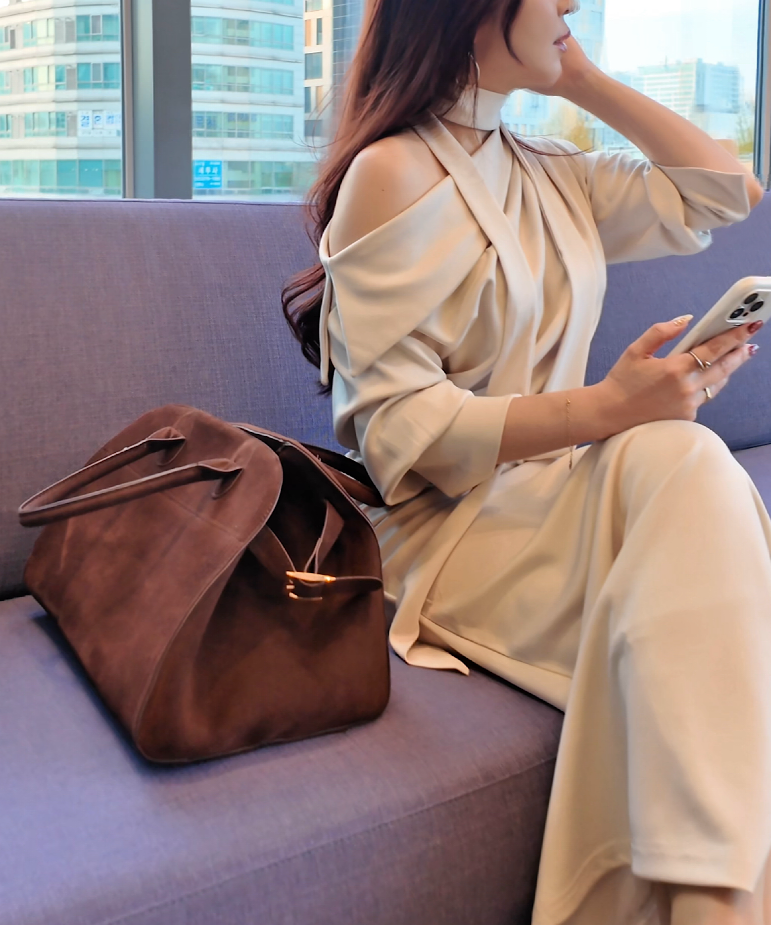 スカーフドレープワンピース/ Scarf Drape Dress – Graceful Off-Shoulder Silhouette