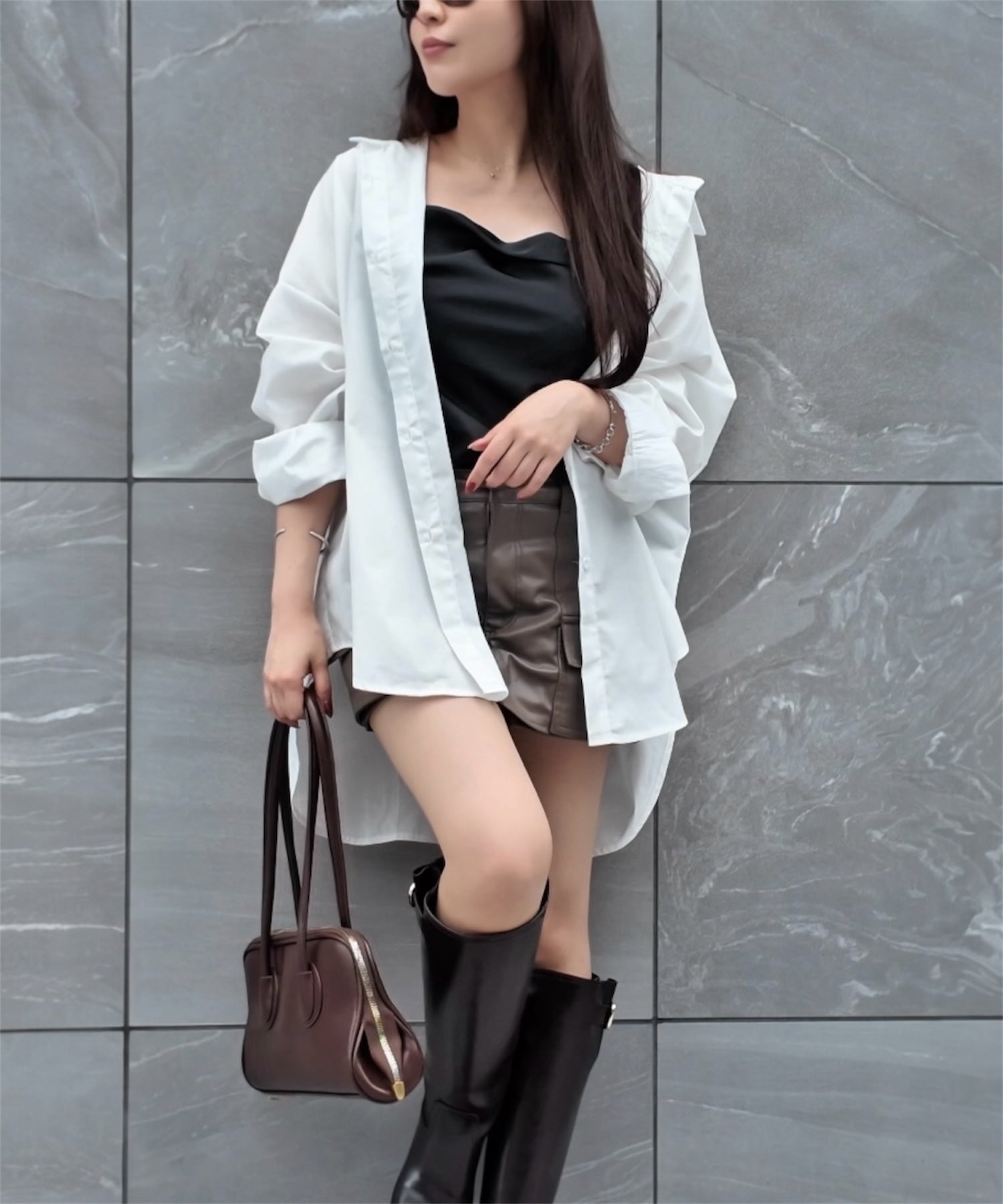 オーバーフィットシャツ