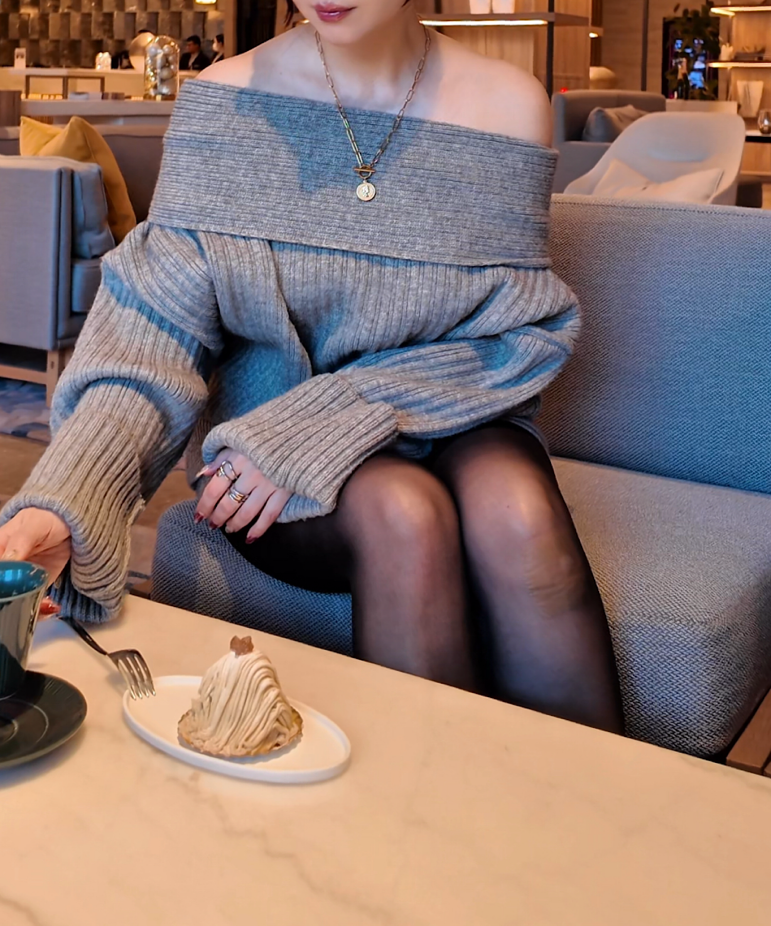 オフショルオーバートップス&パンツセット