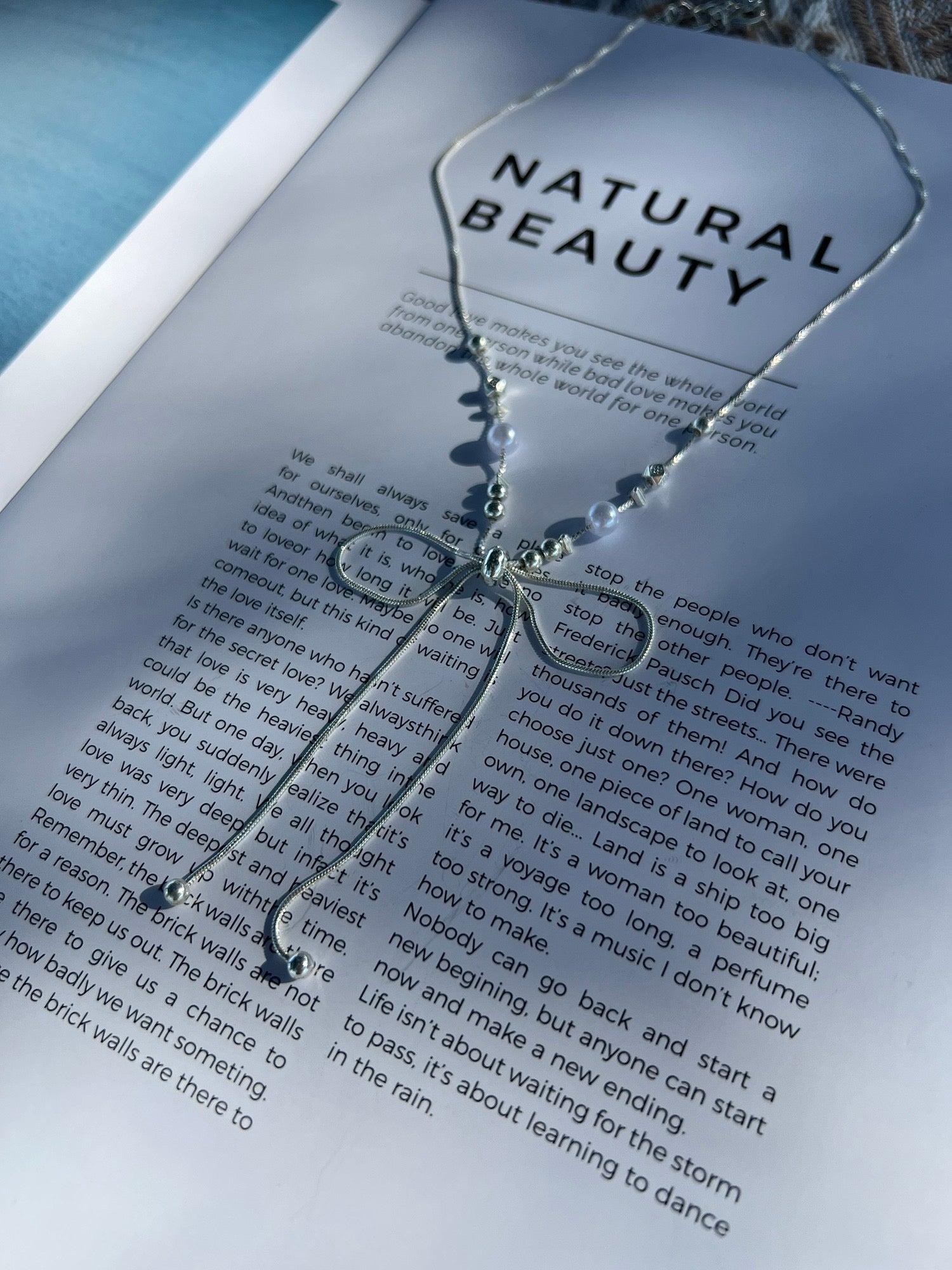 パールリボン結びチョーカー