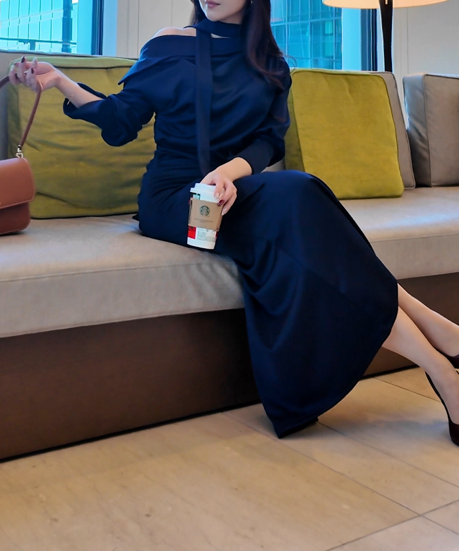 スカーフドレープワンピース/ Scarf Drape Dress – Graceful Off-Shoulder Silhouette
