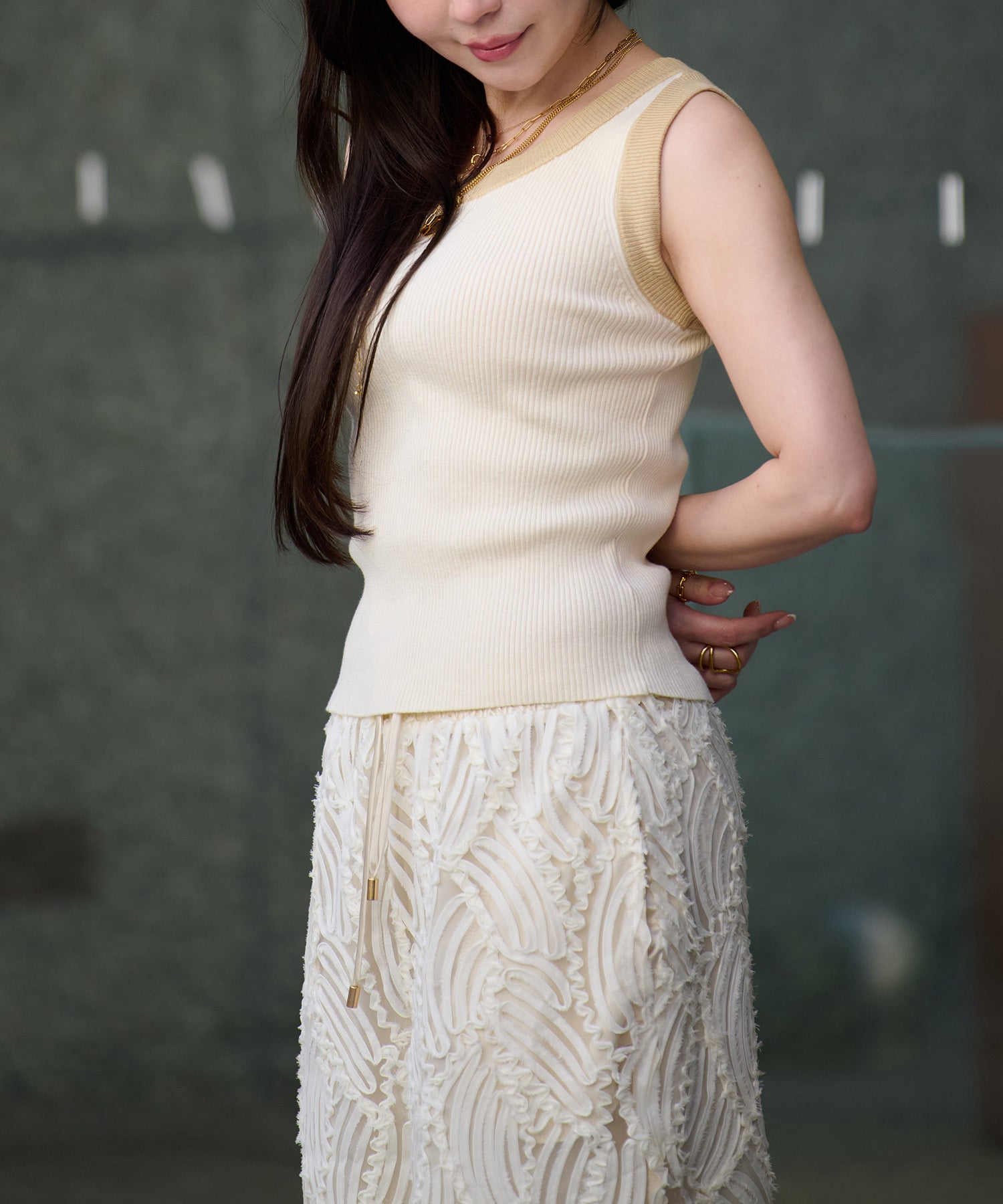 アームバイカラータンク(配色ディテールで大人映え)/Arm Bicolor Knit Tank