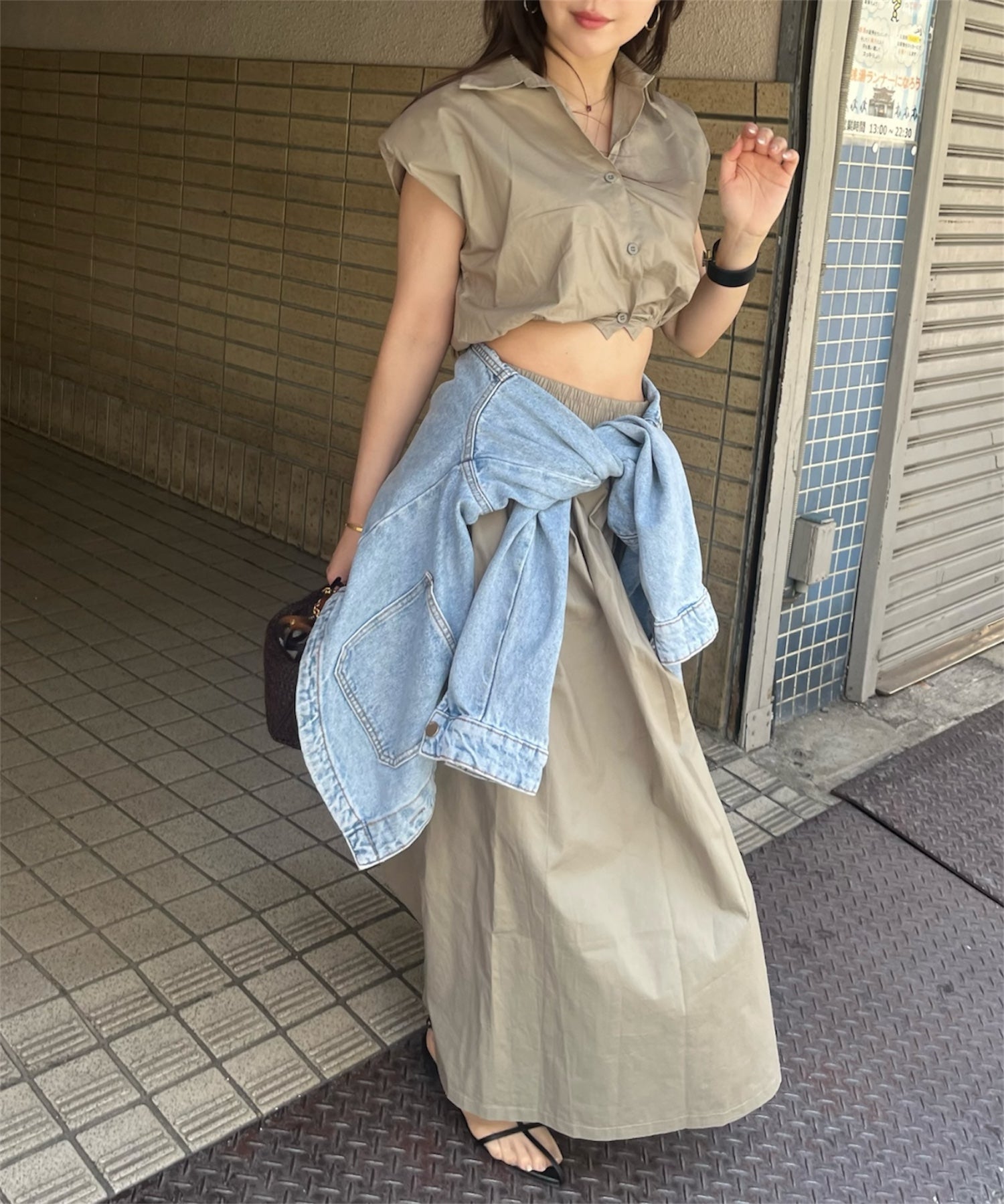 コンパクトシャツ&スカートセット(美バランスで魅せるセットアップ)