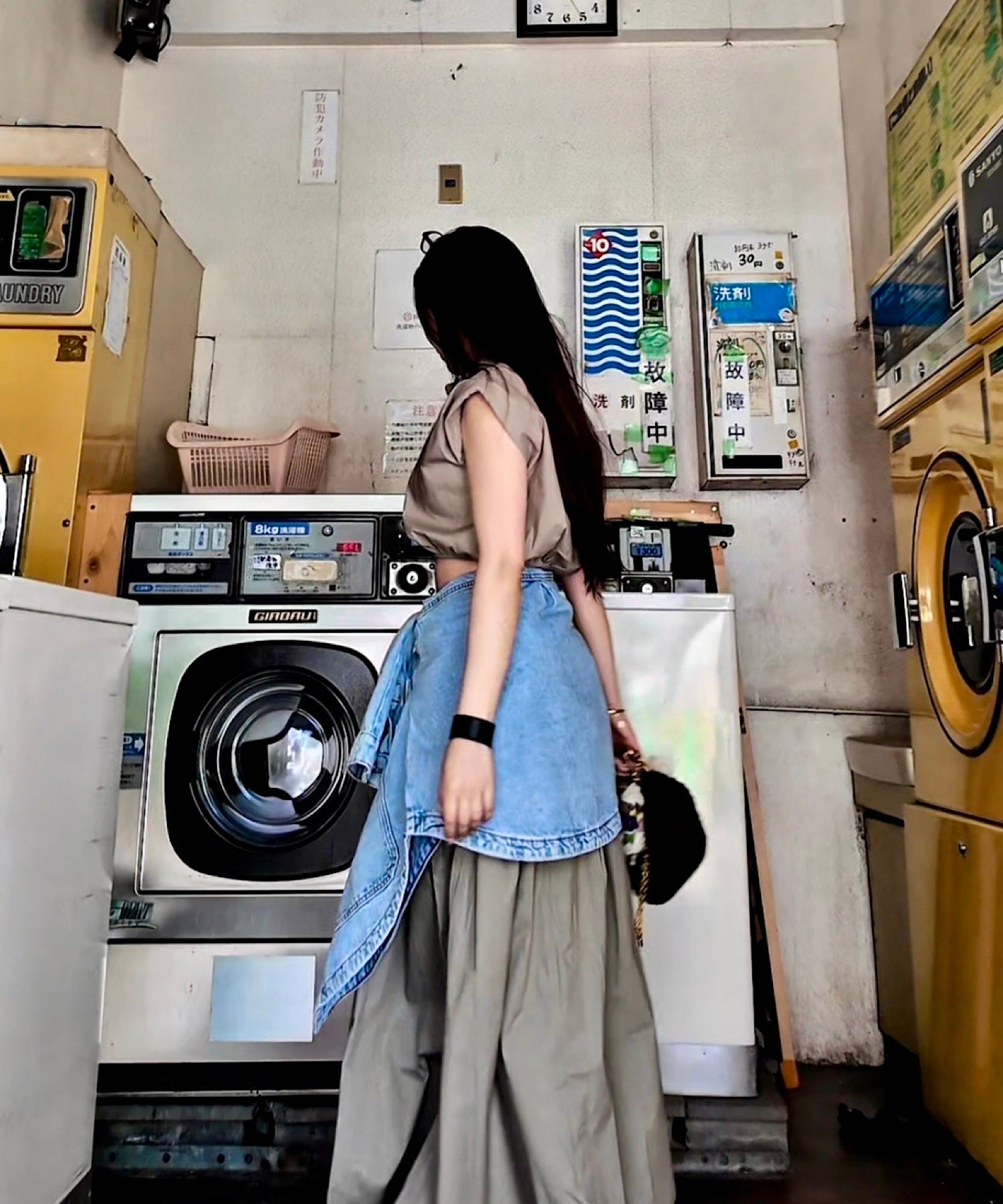 コンパクトシャツ&スカートセット(美バランスで魅せるセットアップ)