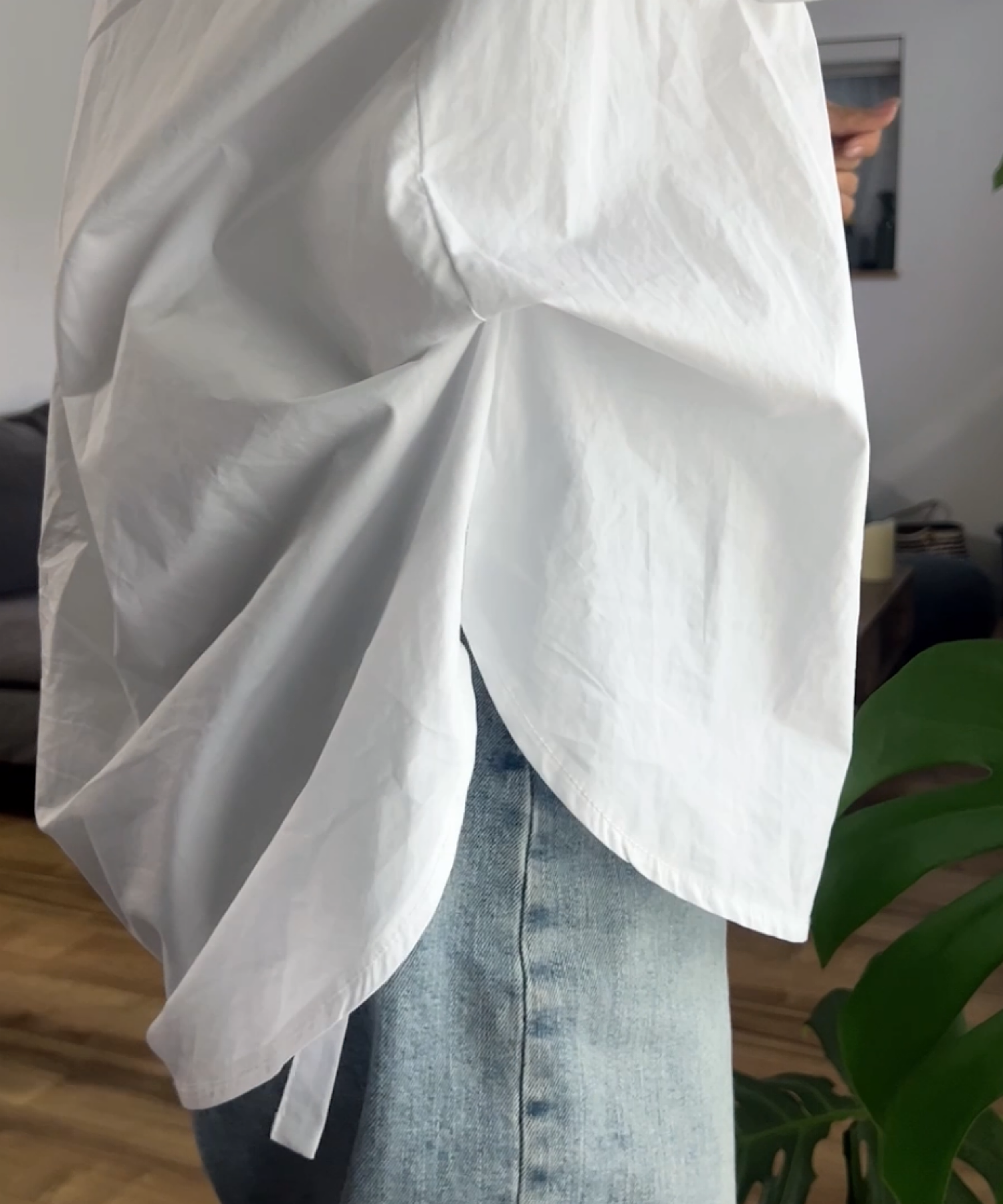 バックデザインシャツ