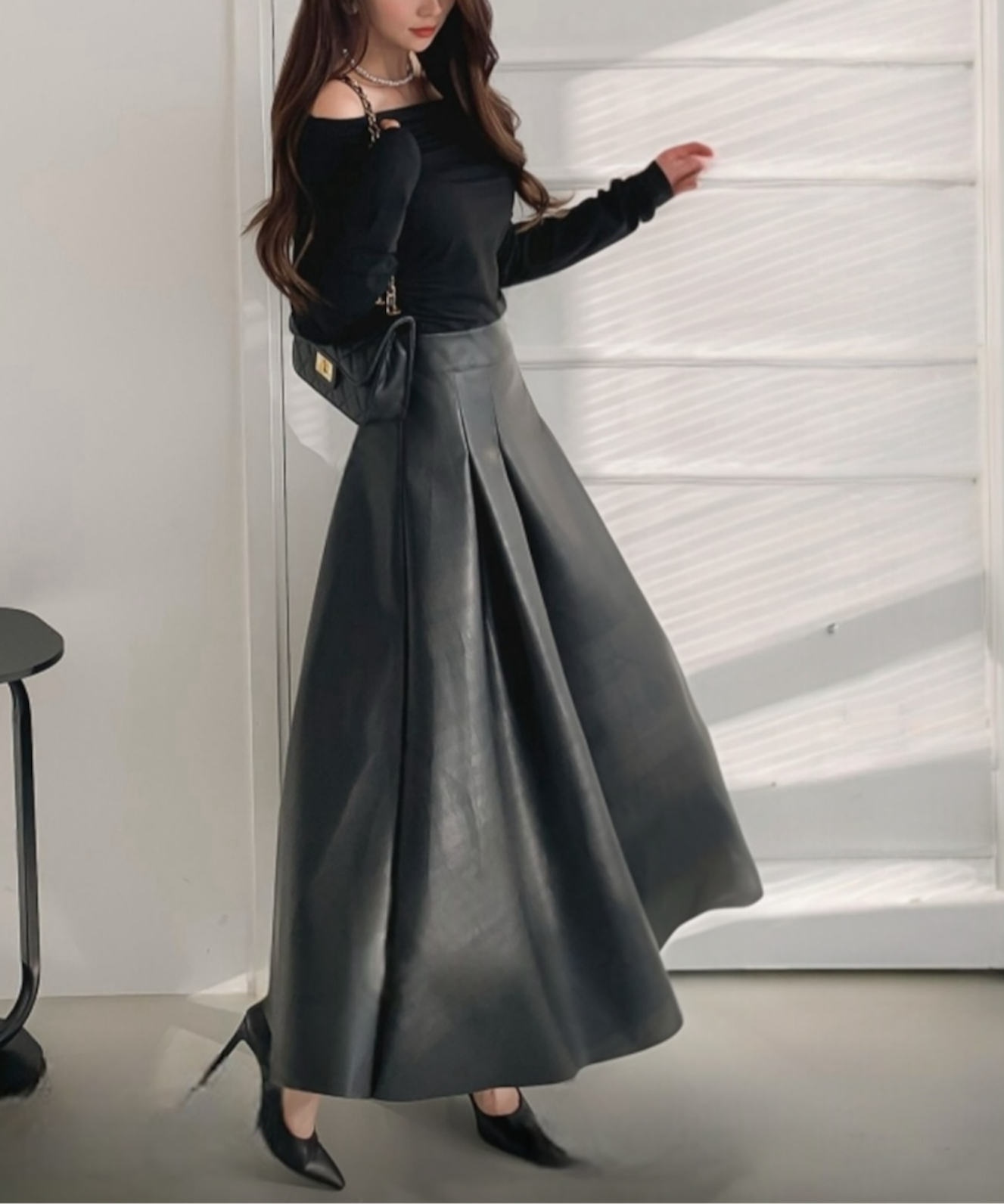 【一部通常販売】ヘップバーン エコレザーロングフレアスカート