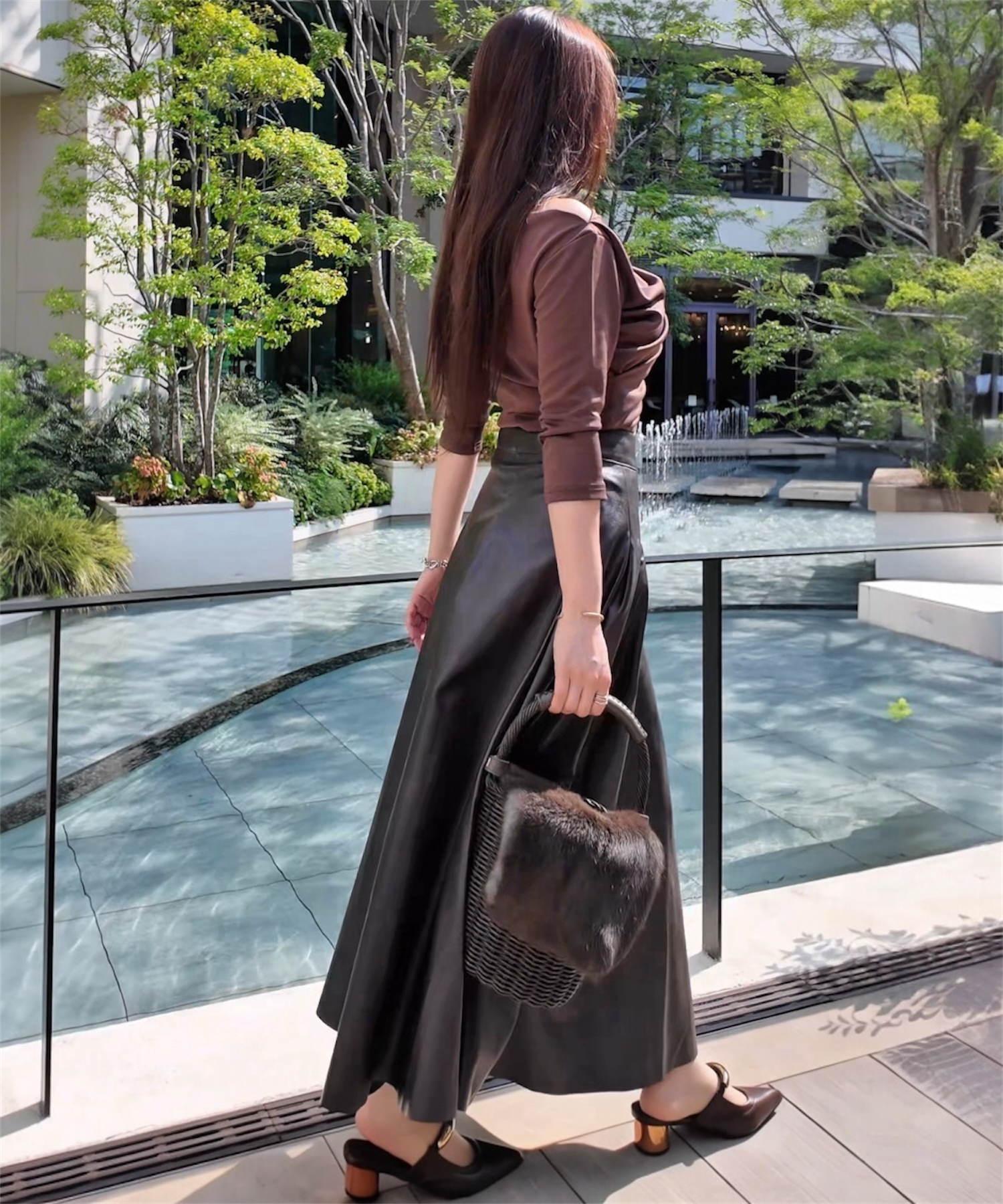 【一部通常販売】ヘップバーン エコレザーロングフレアスカート