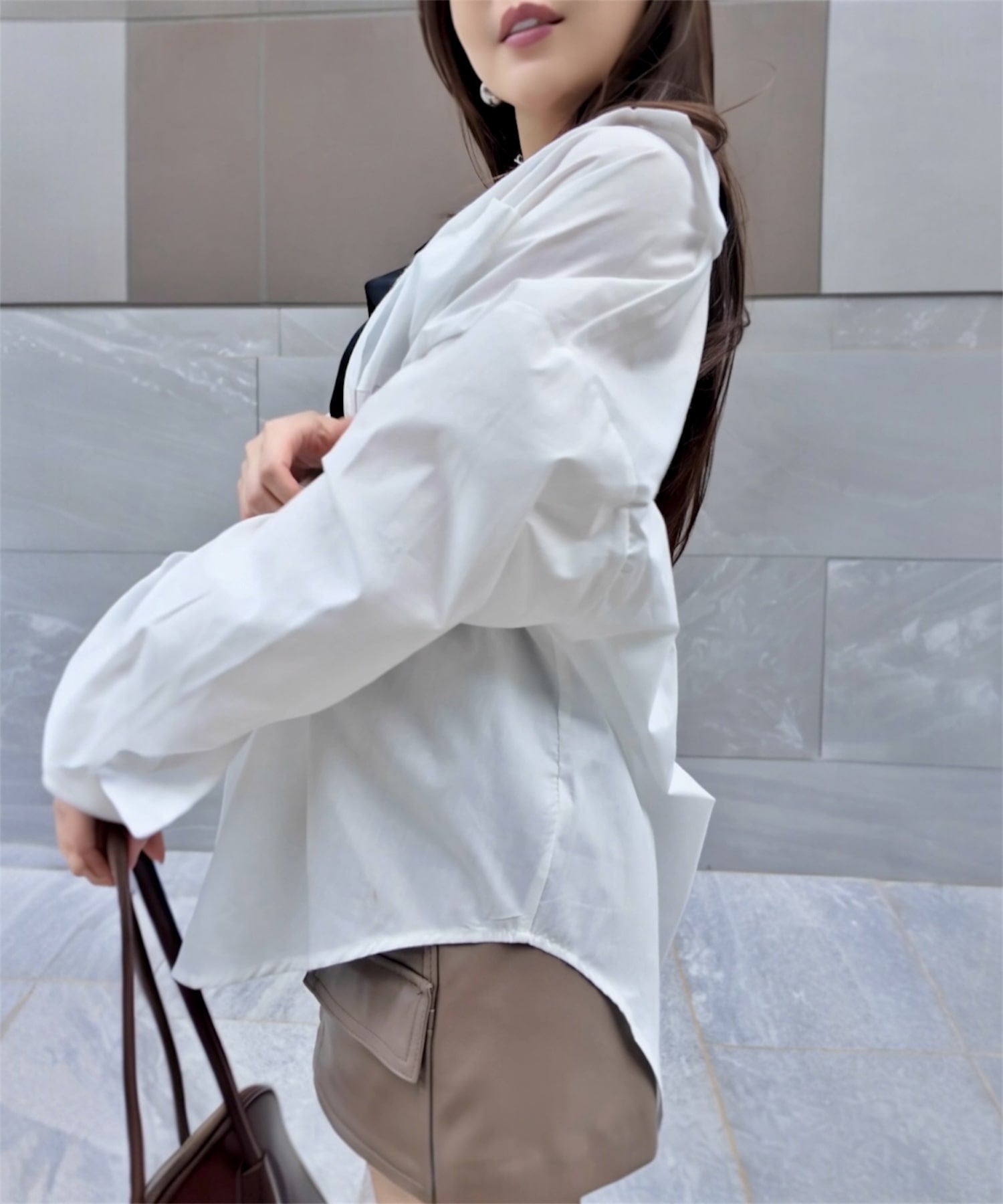 オーバーフィットシャツ