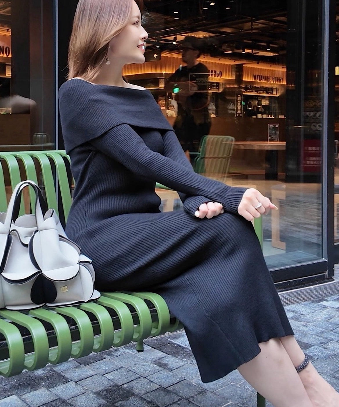 【予約商品】オフショルダーニットワンピ/  *人気商品の為お一人様1点のみ