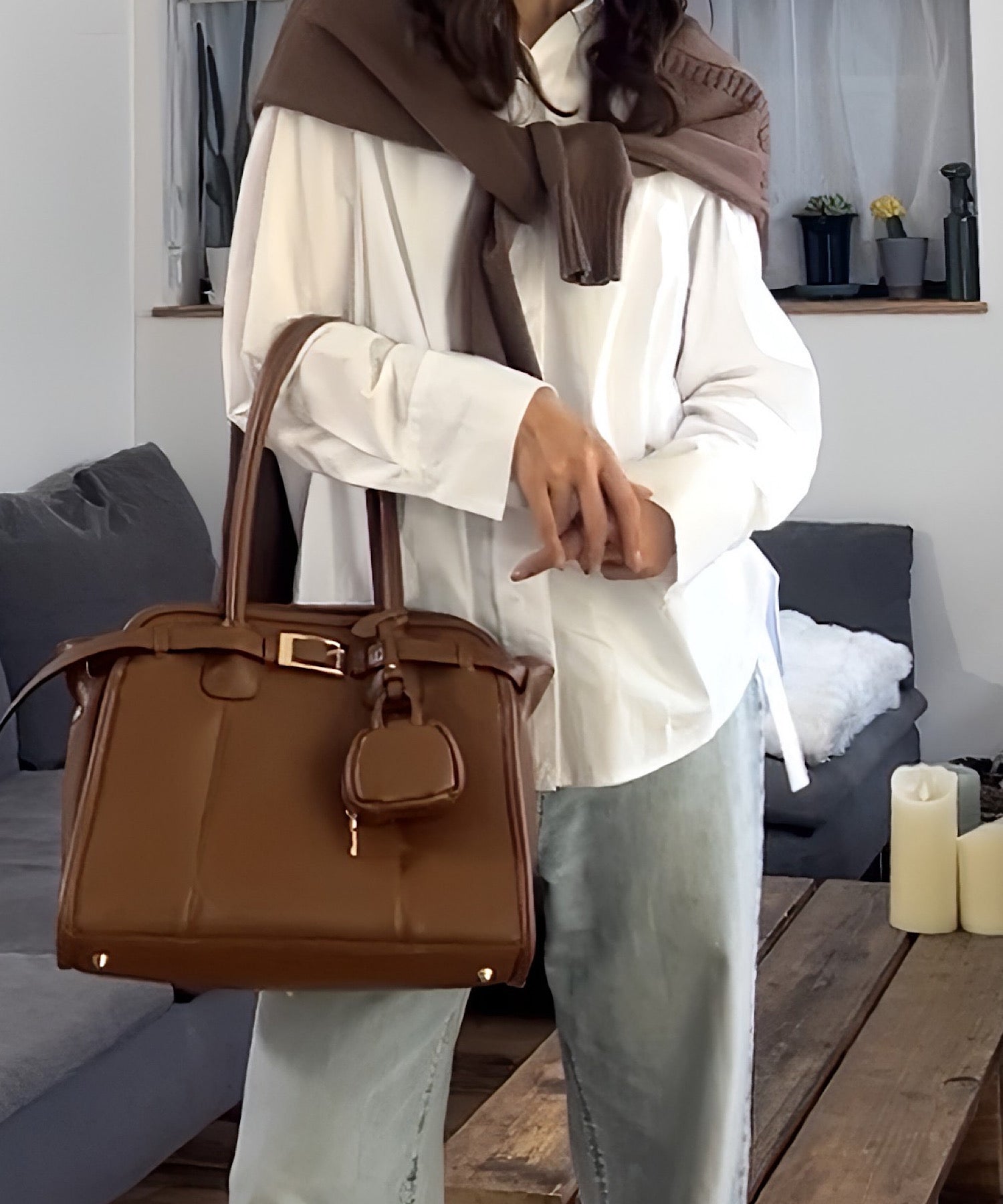 バックデザインシャツ