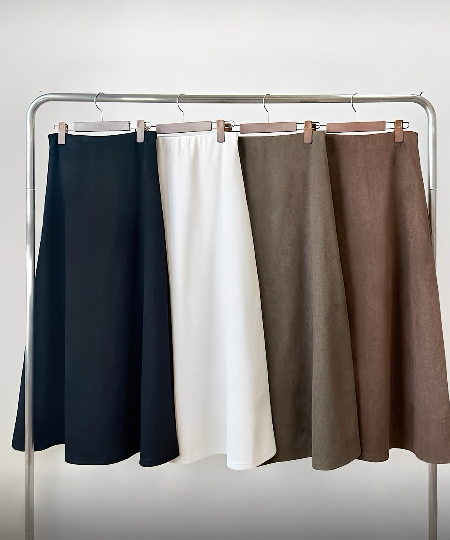 スエードタッチA-LINEスカート / Suede Touch A-Line Skirt