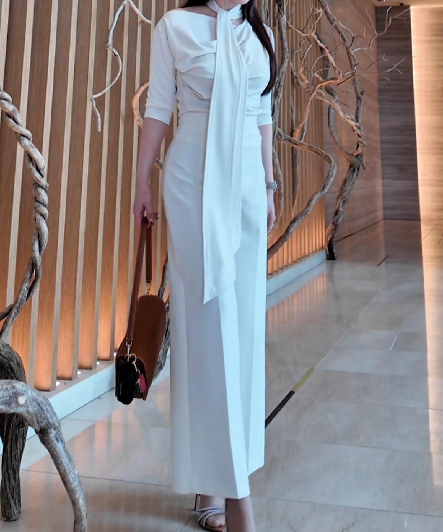 スカーフアクセント ドレープブラウス