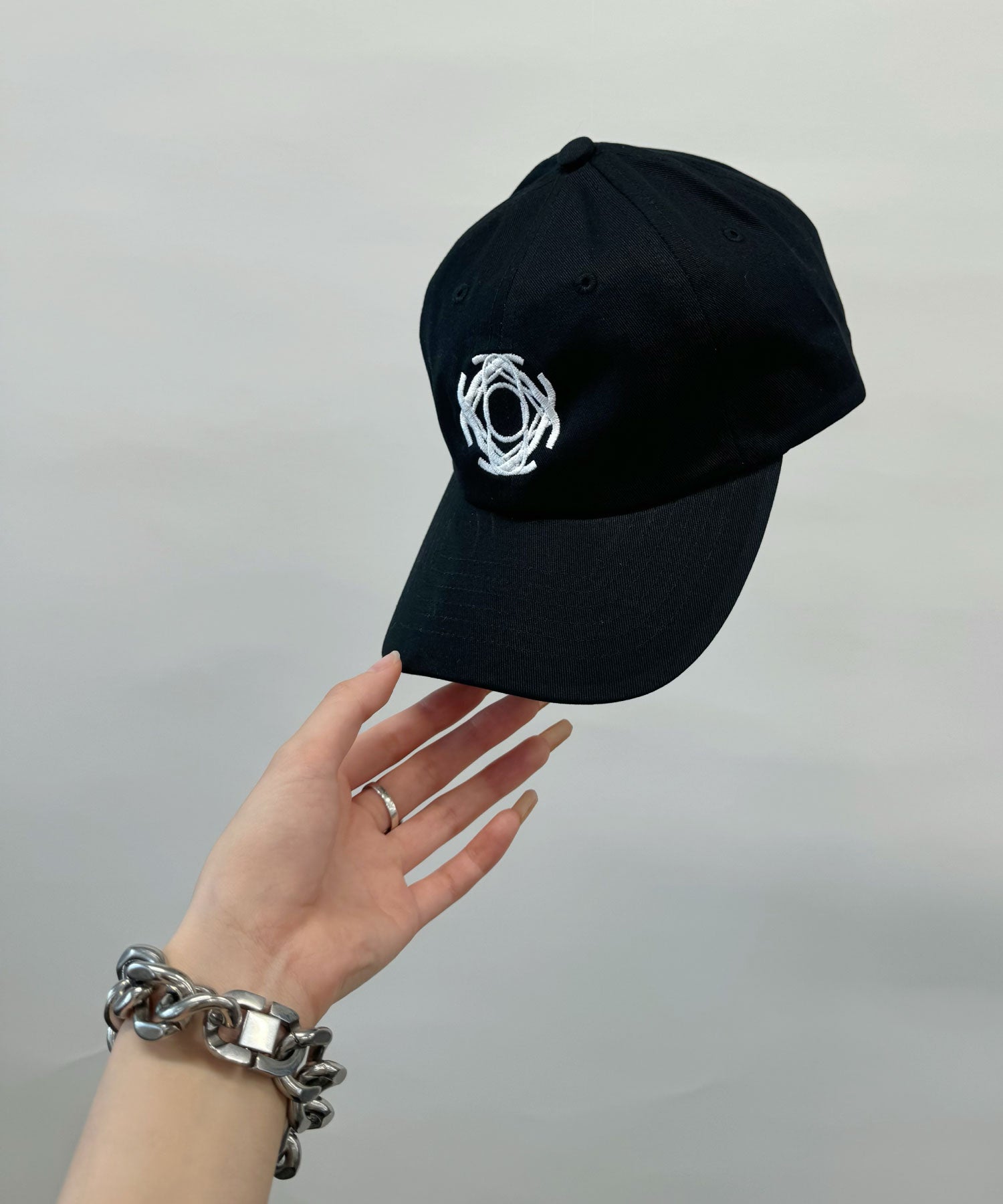 THEO Embroidery Cap