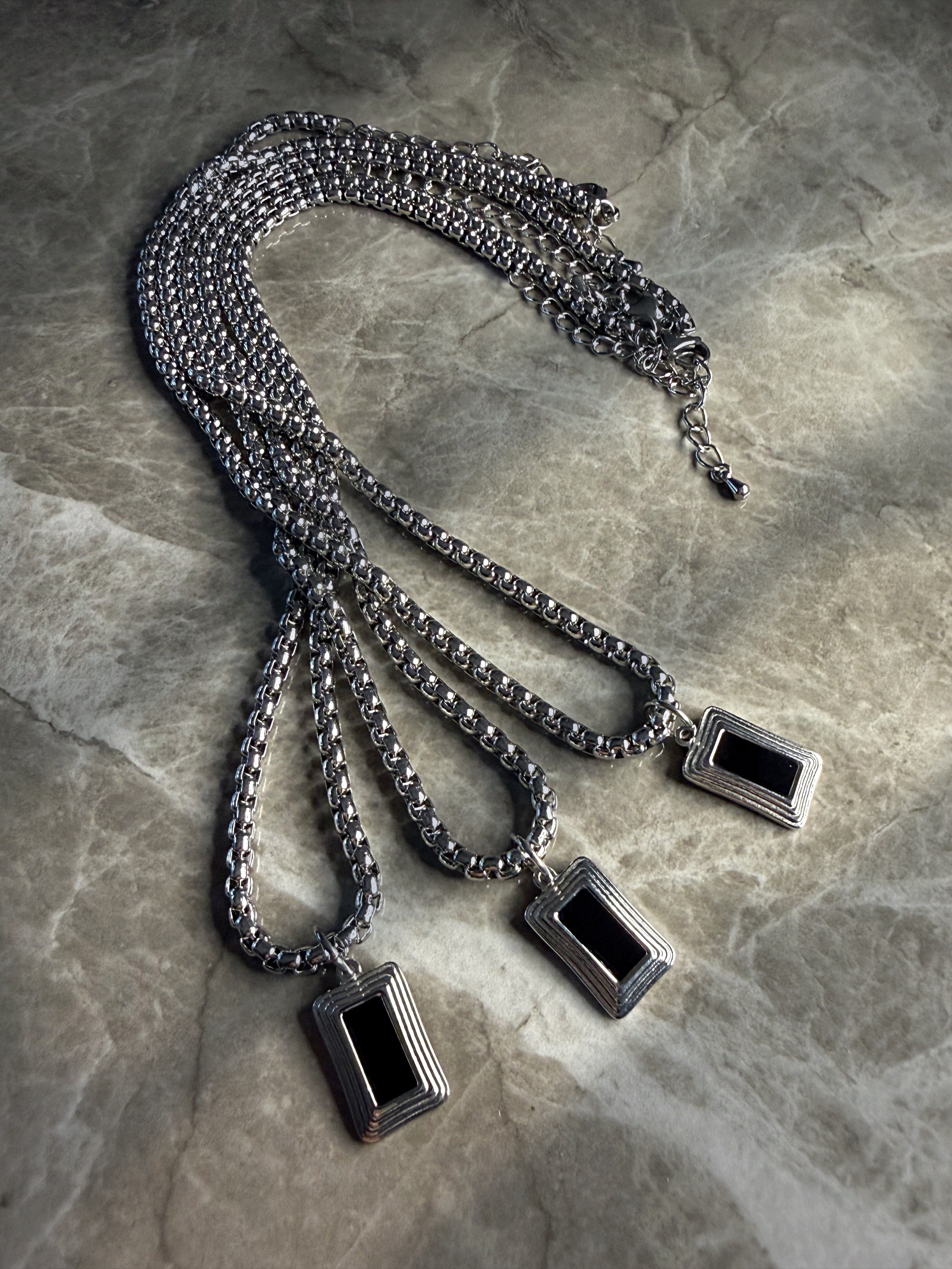 ブラックミニプレート 316Lサージカルネックレス– THEO accessory collection –